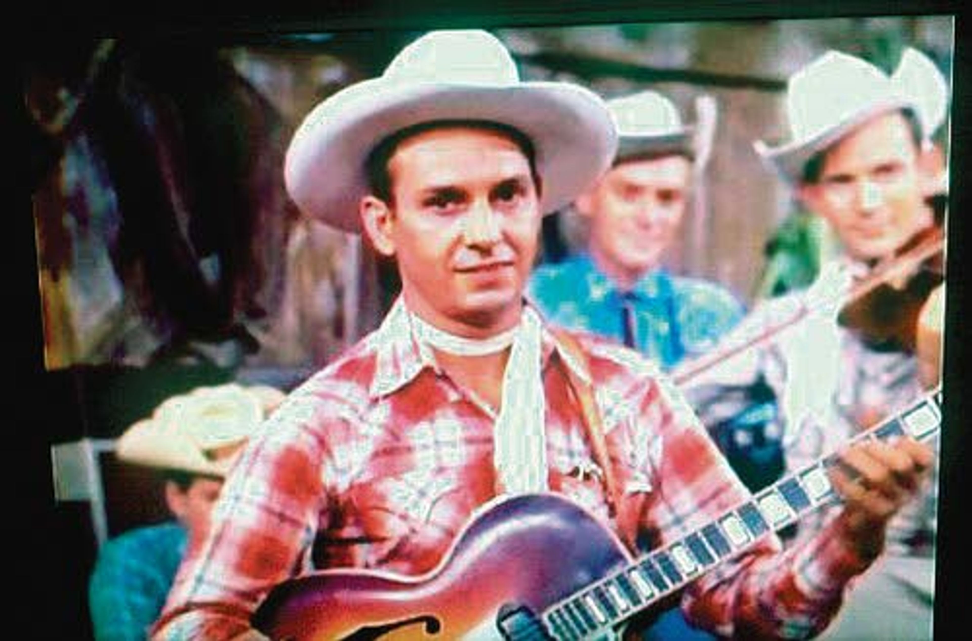 Joe E. (Billy) Byrd (center) was one of the top guitarists in
the country in the 1950s playing with Ernest Tubb’s Texas
Troubadours.