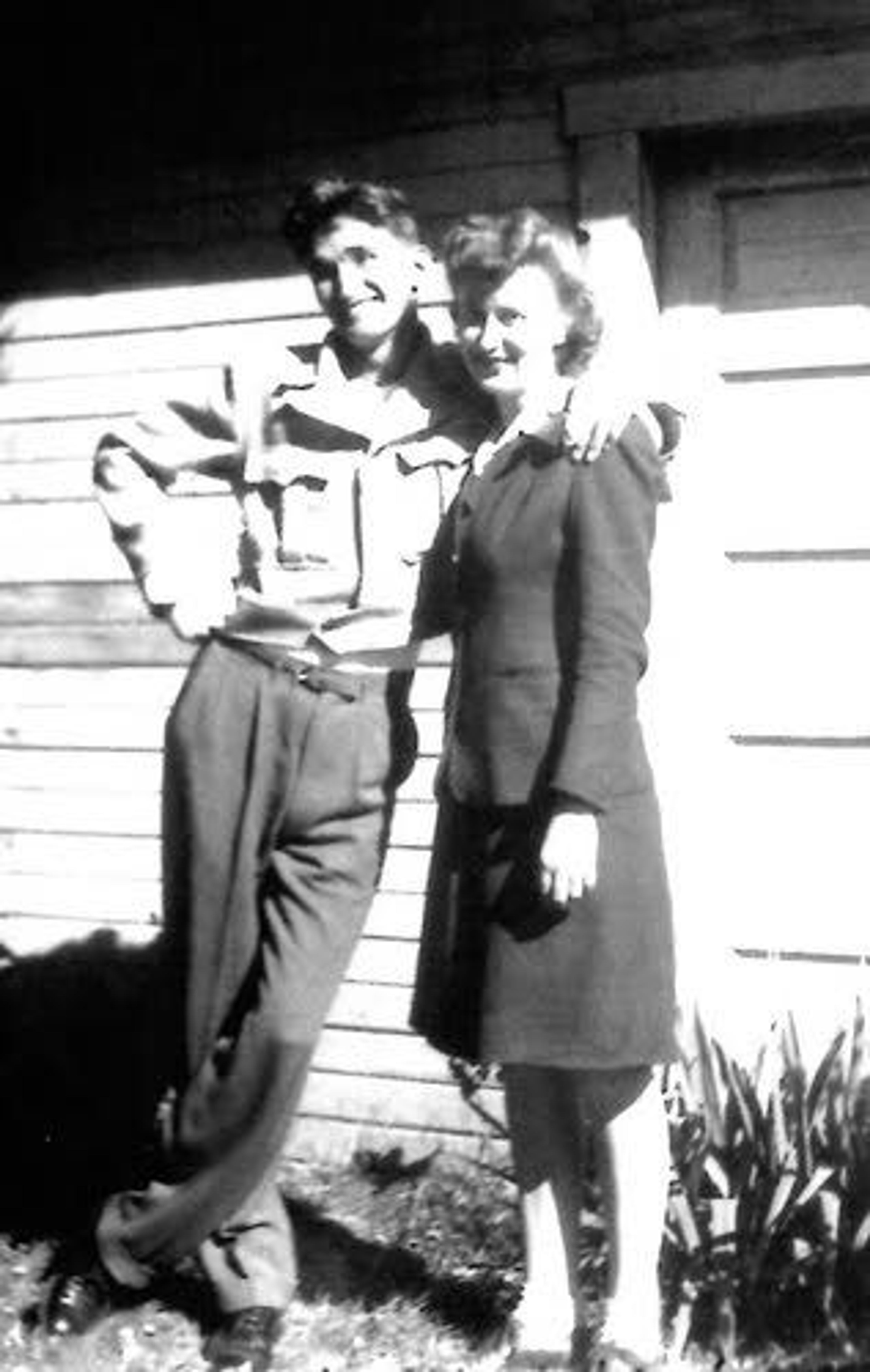 1945 Stickneys get hitched