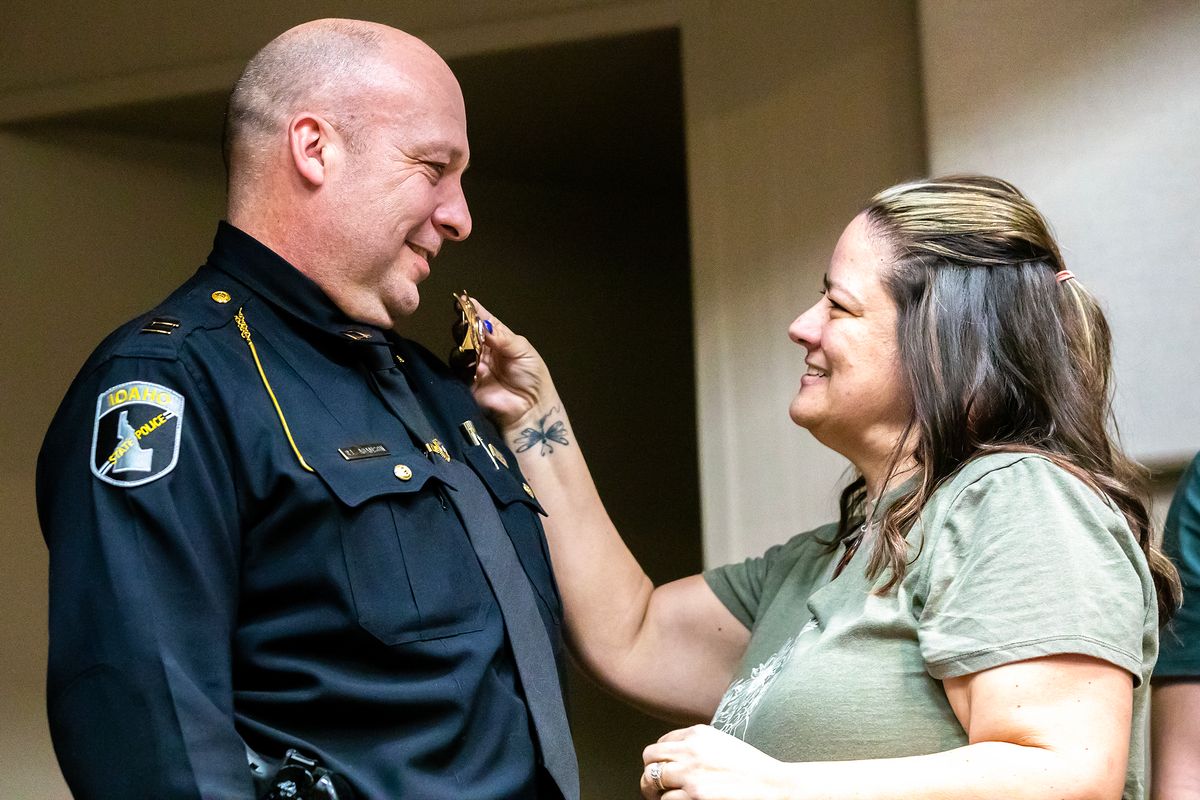 Commander Richer Slap ISP commander retires