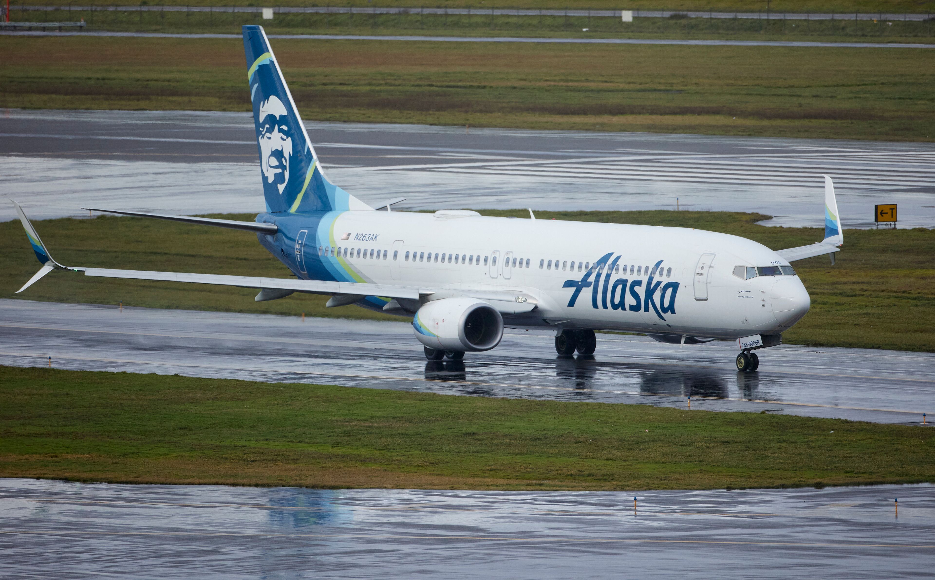 Alaska Airlines flight 1276, a Boeing 737-900, taxis before takeoff from Portland International Airport in Portland, Ore., Saturday, Jan. 6, 2024. The FAA has ordered the temporary grounding of Boeing 737 MAX 9 aircraft after part of the fuselage blew out during a flight. (AP Photo/Craig Mitchelldyer)