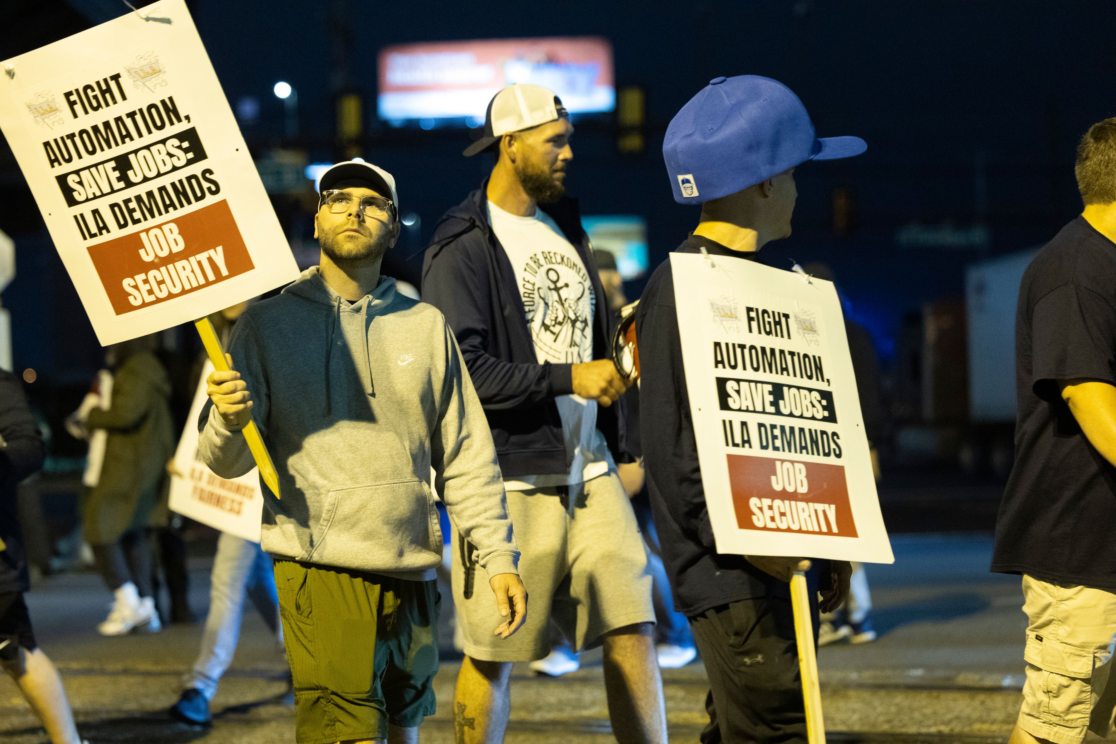 Striking Philadelphia longshoreman picket outside the Packer Avenue Marine Terminal Port, Tuesday, Oct. 01, 2024.(AP Photo/Ryan Collerd)