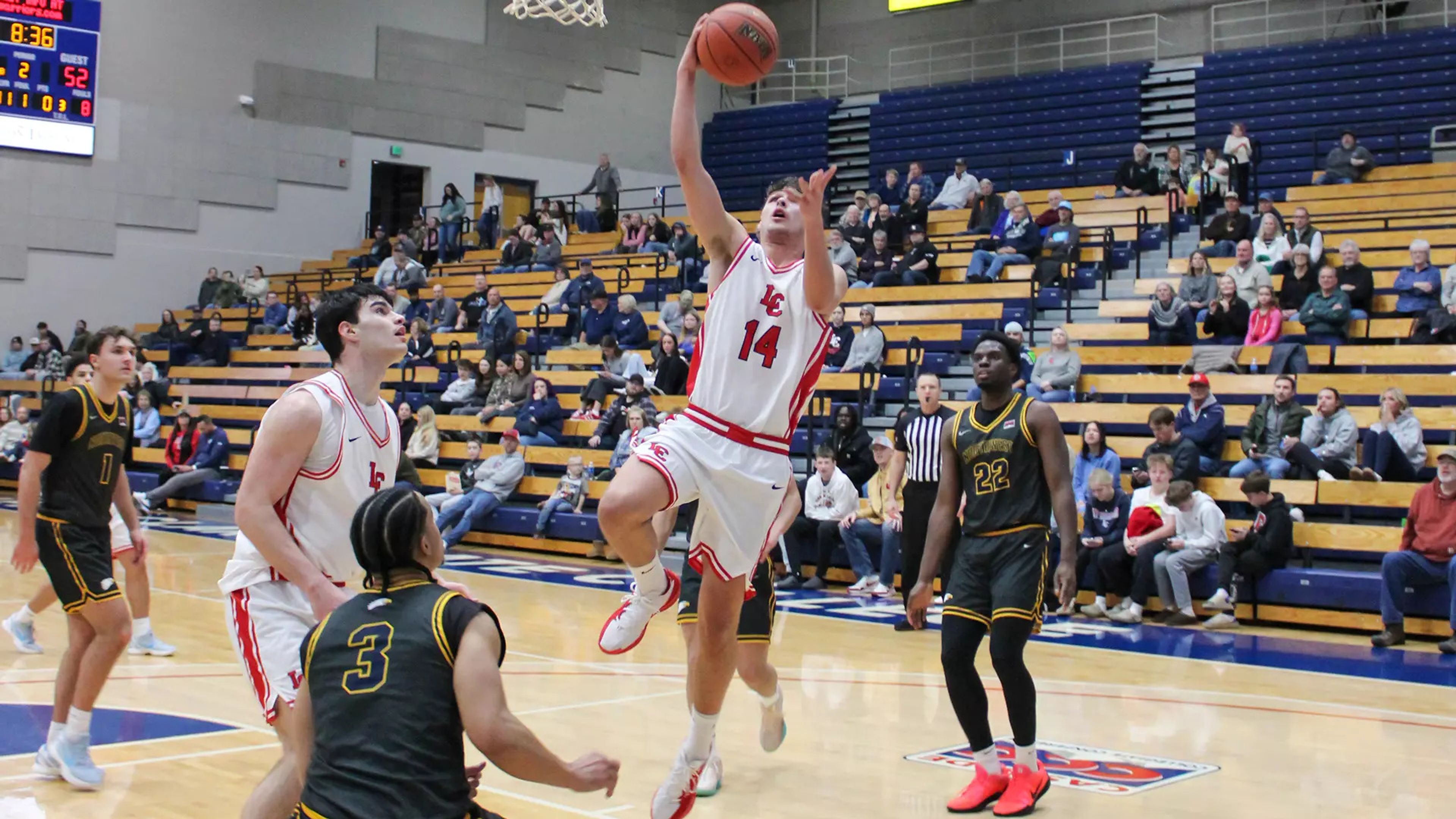 COLLEGE ROUNDUP: LC State men win in Lustig’s return