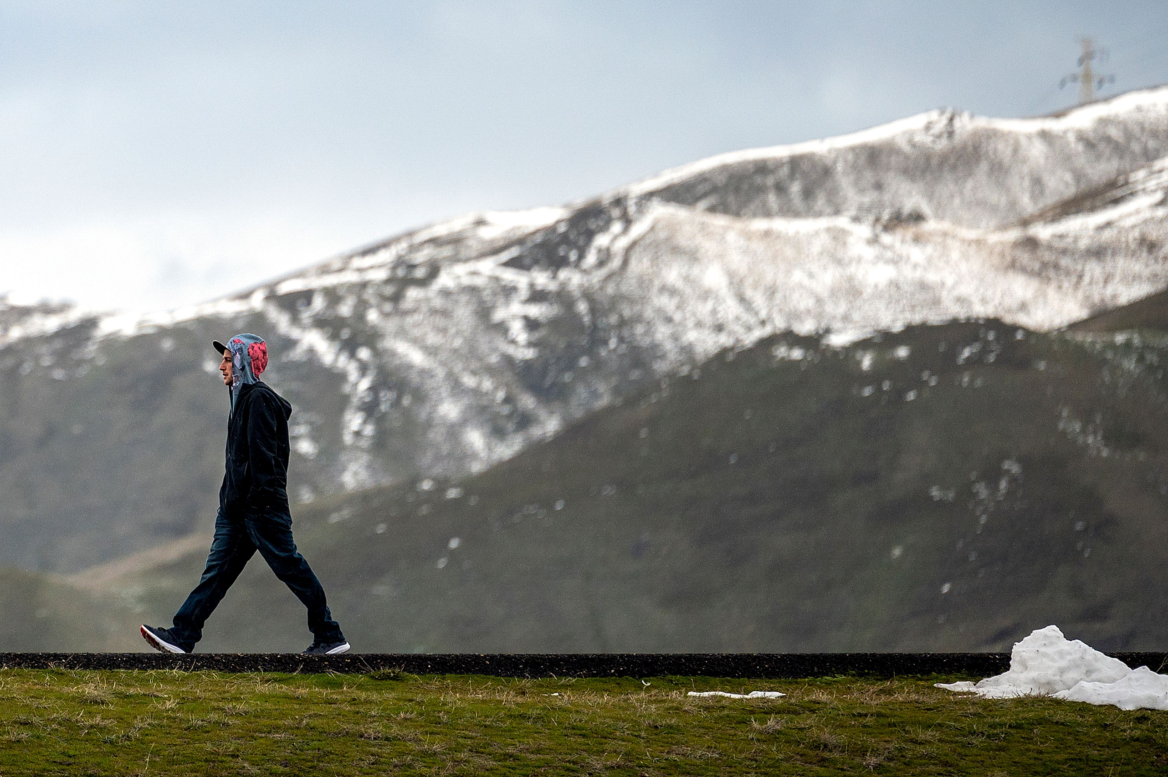 Snowy blanket retreating from Lewiston Hill