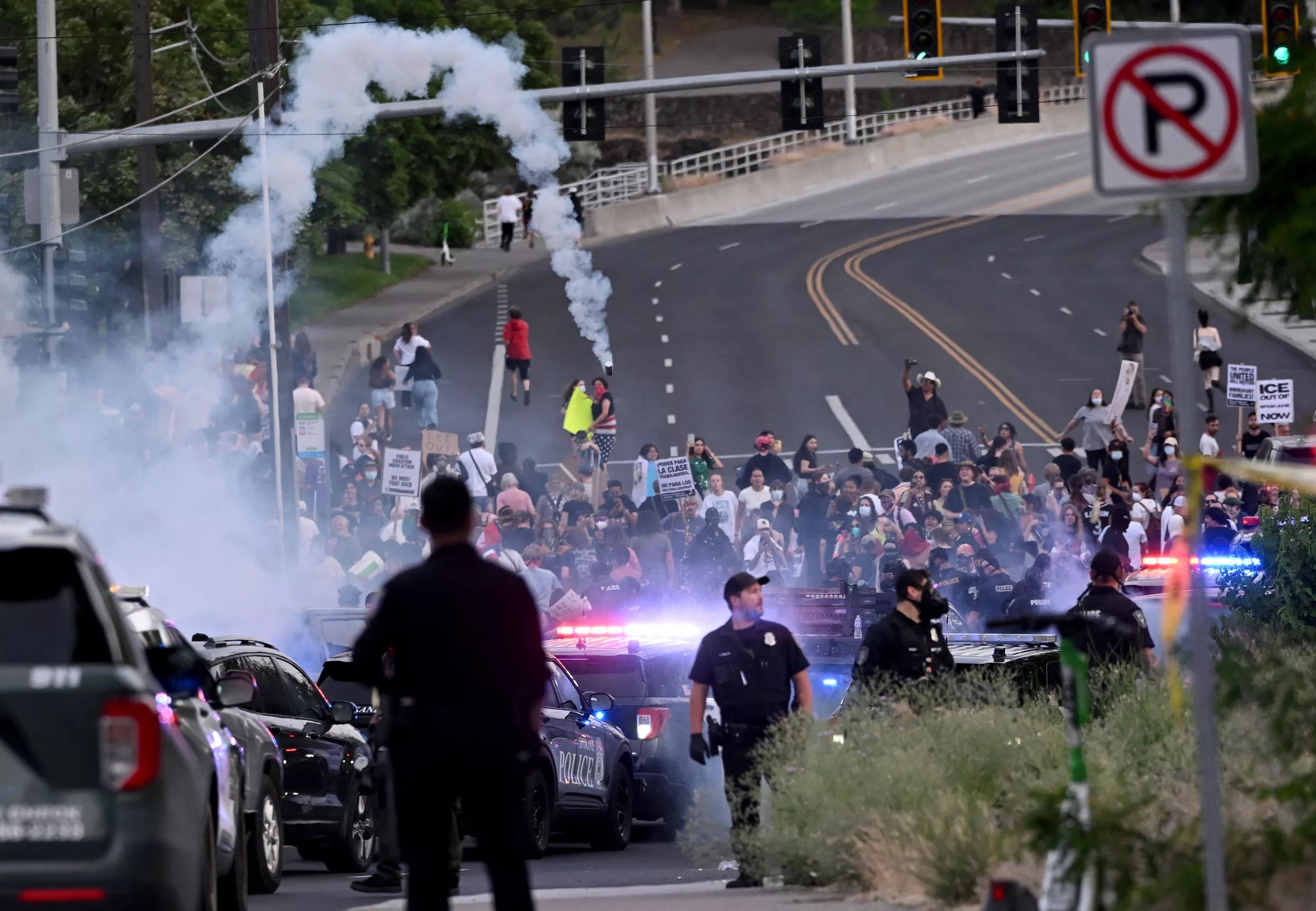 Spokane mayor defends decision to deploy police during protests