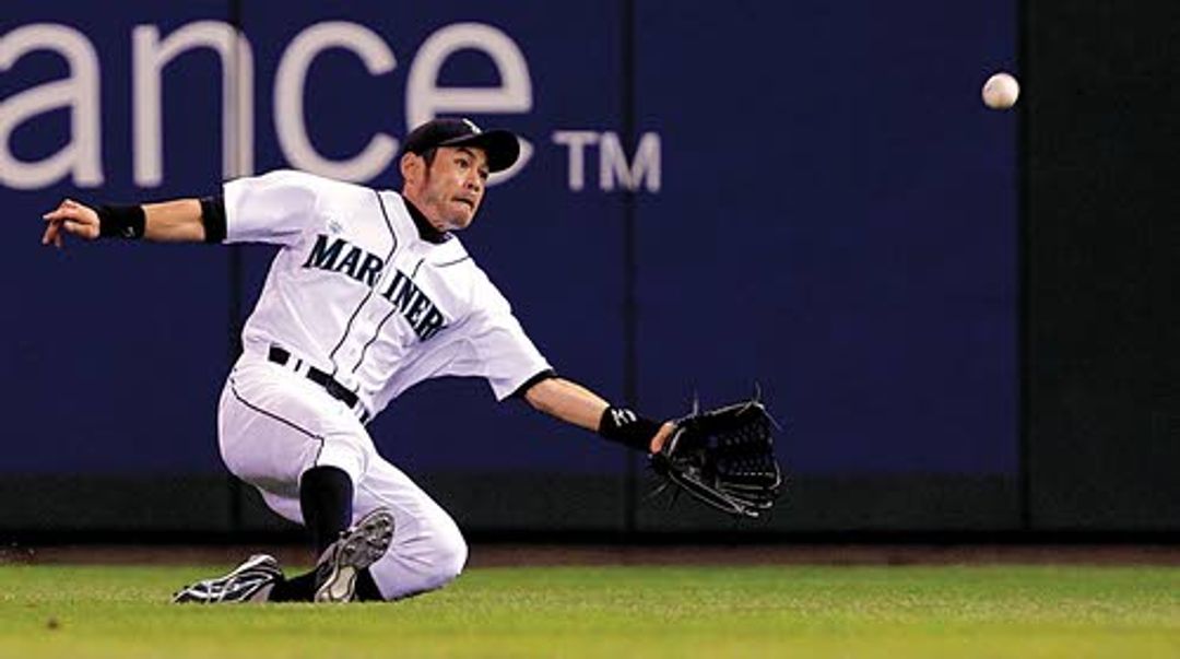 Mariners' Ichiro, Gutierrez both take home Gold Gloves