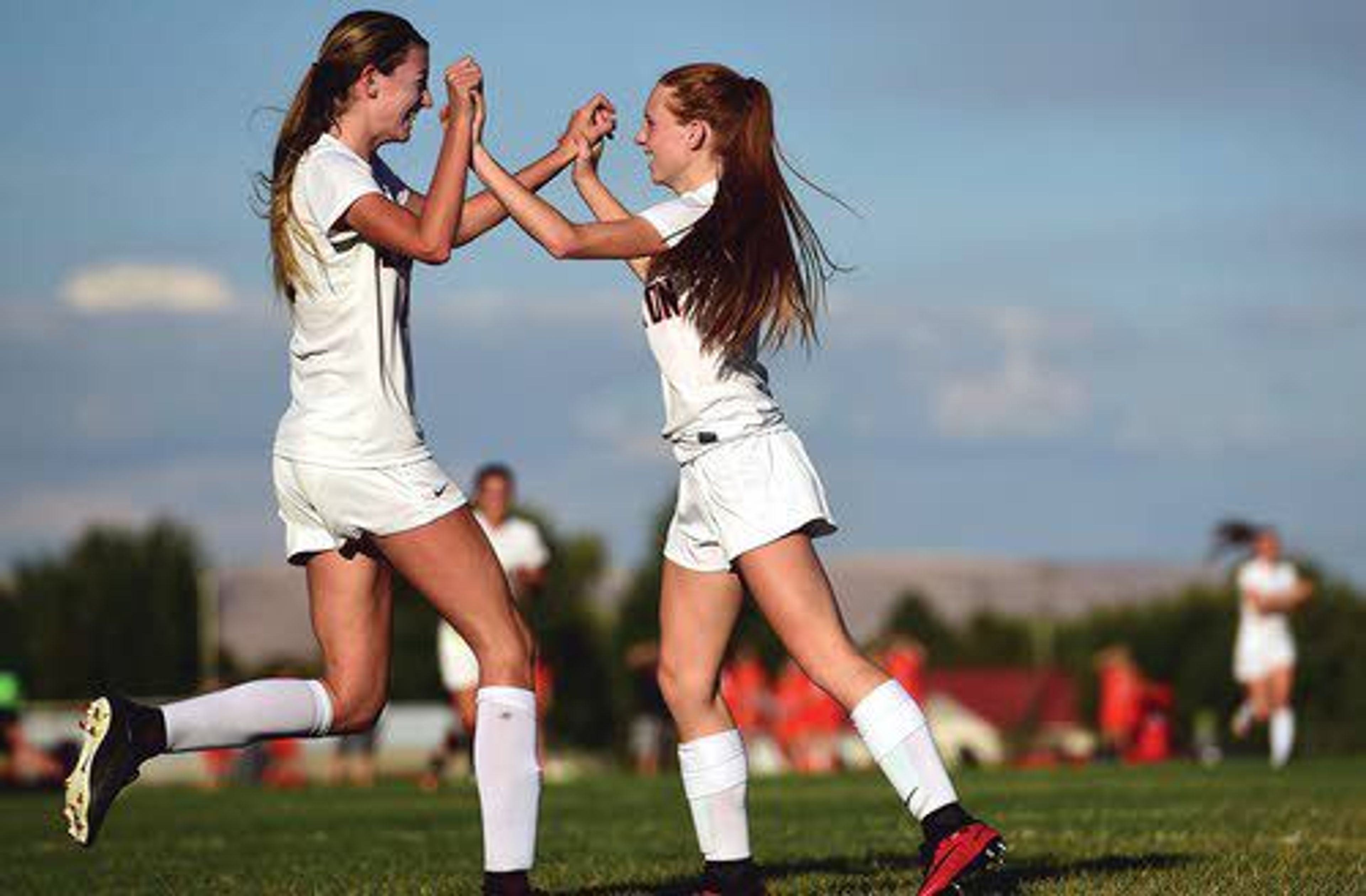 Striking pair leads Bantams