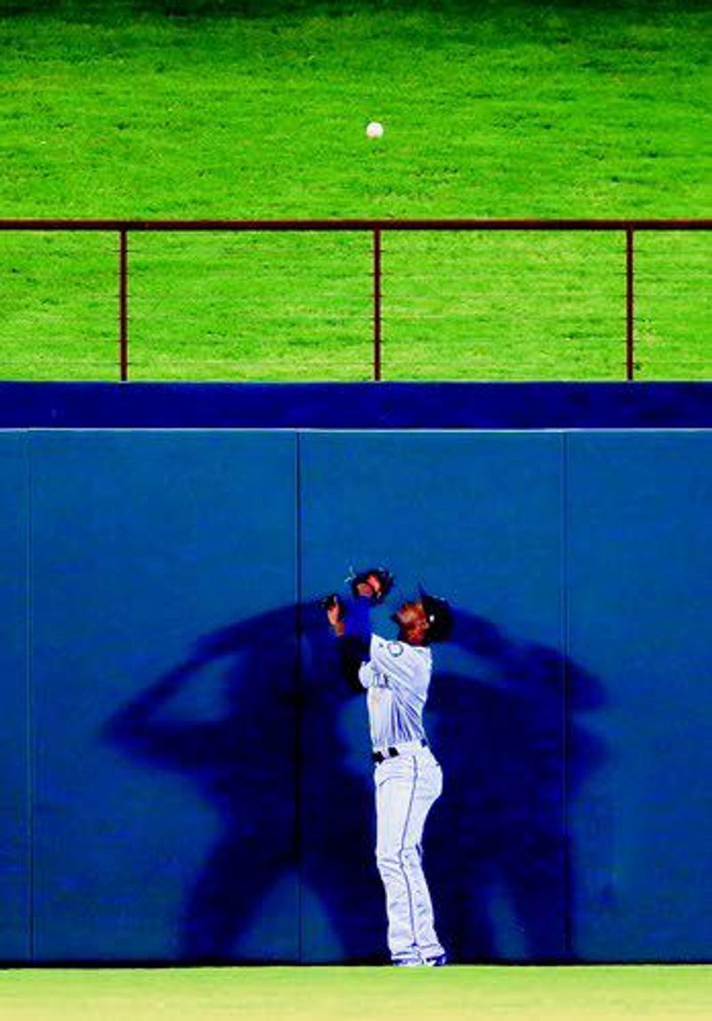 Marred win sweeps series for Mariners