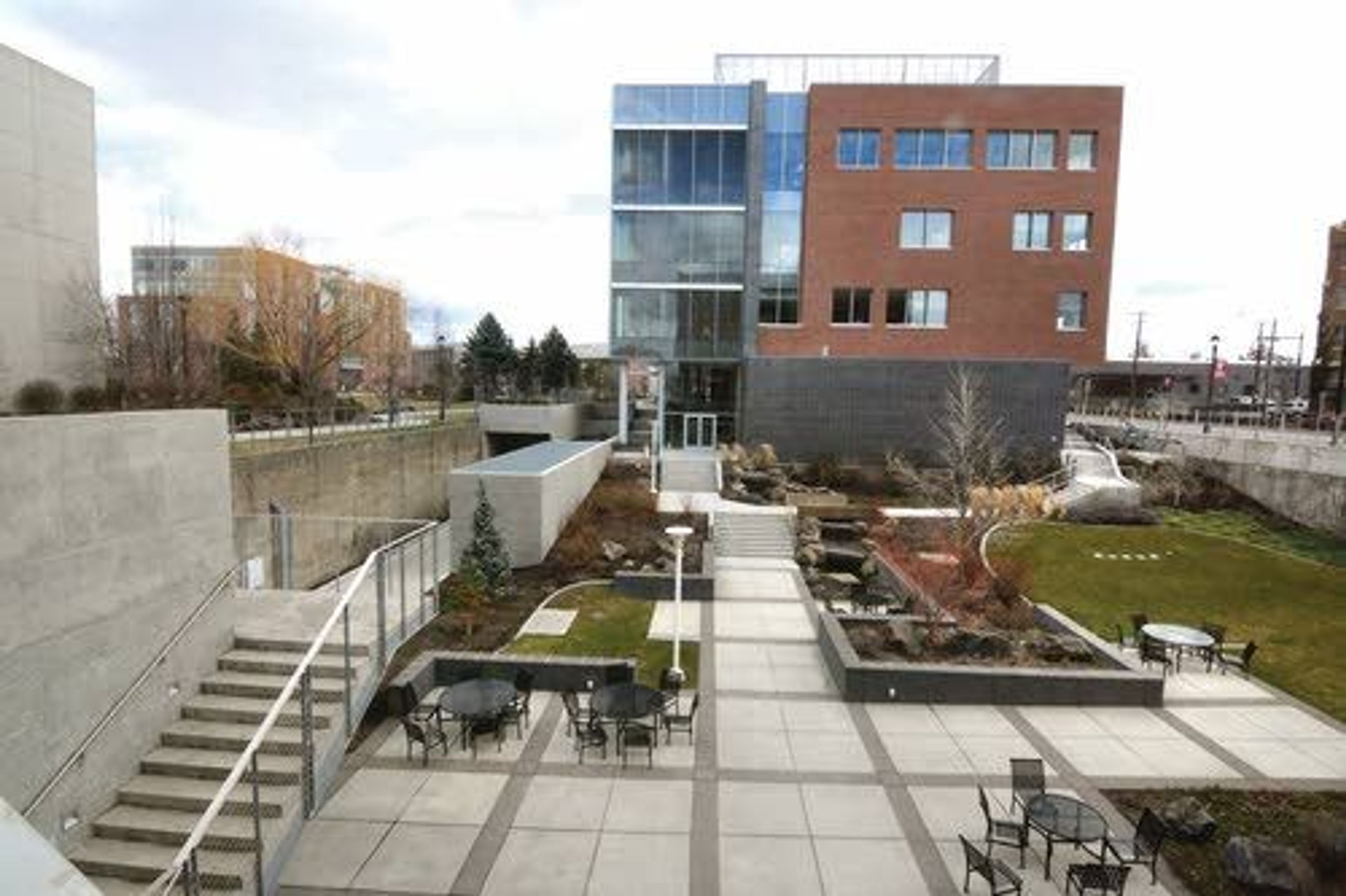 A courtyard between the nursing and pharmacy buildings is one of several outdoor spaces available for student use.