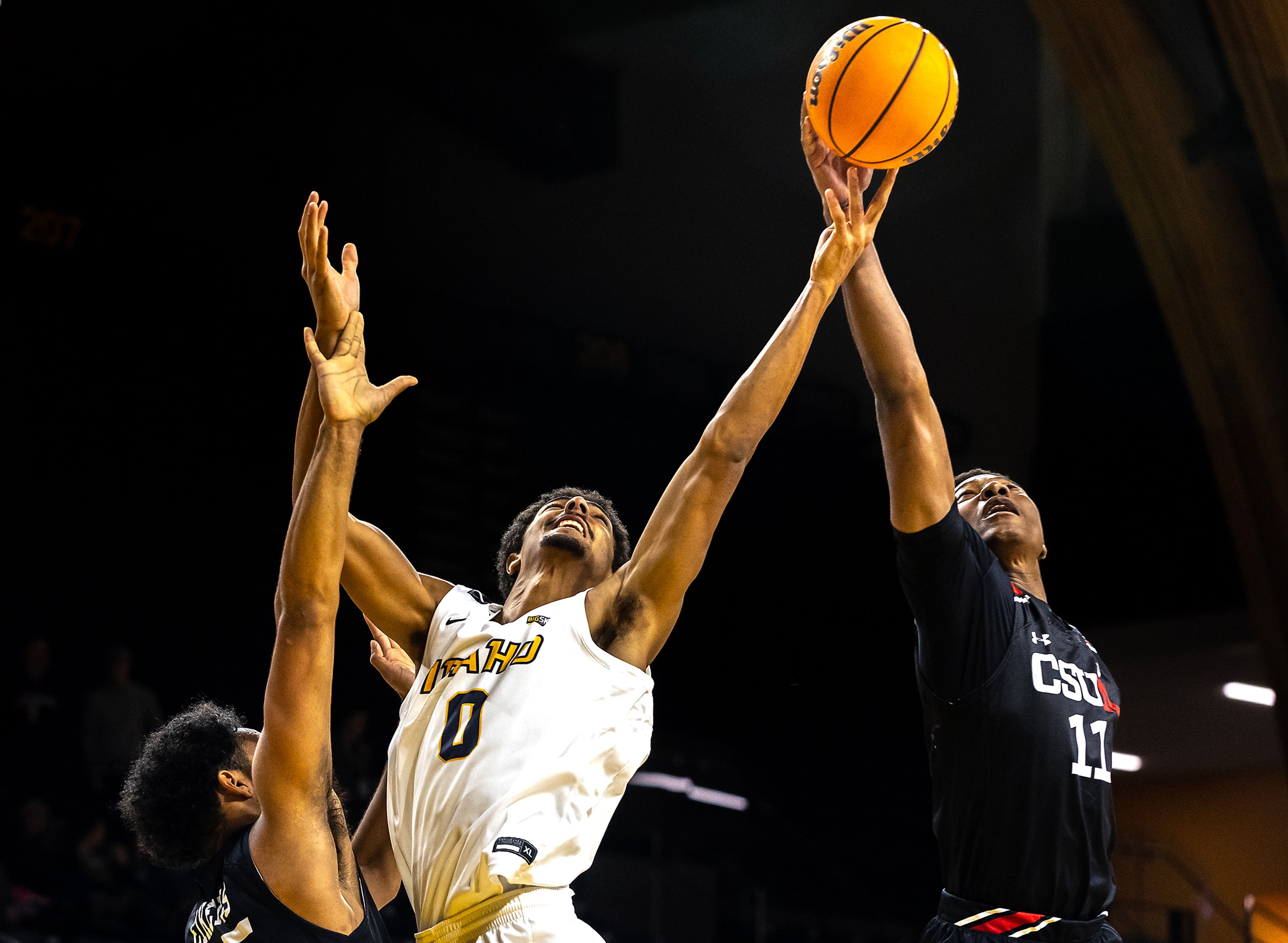 Idaho forward Julius Mims reaches for the rebound as California State forward Mahmoud Fofana tips it away at the ICCU Arena on Thursday, Nov. 9, 2023, in Moscow.