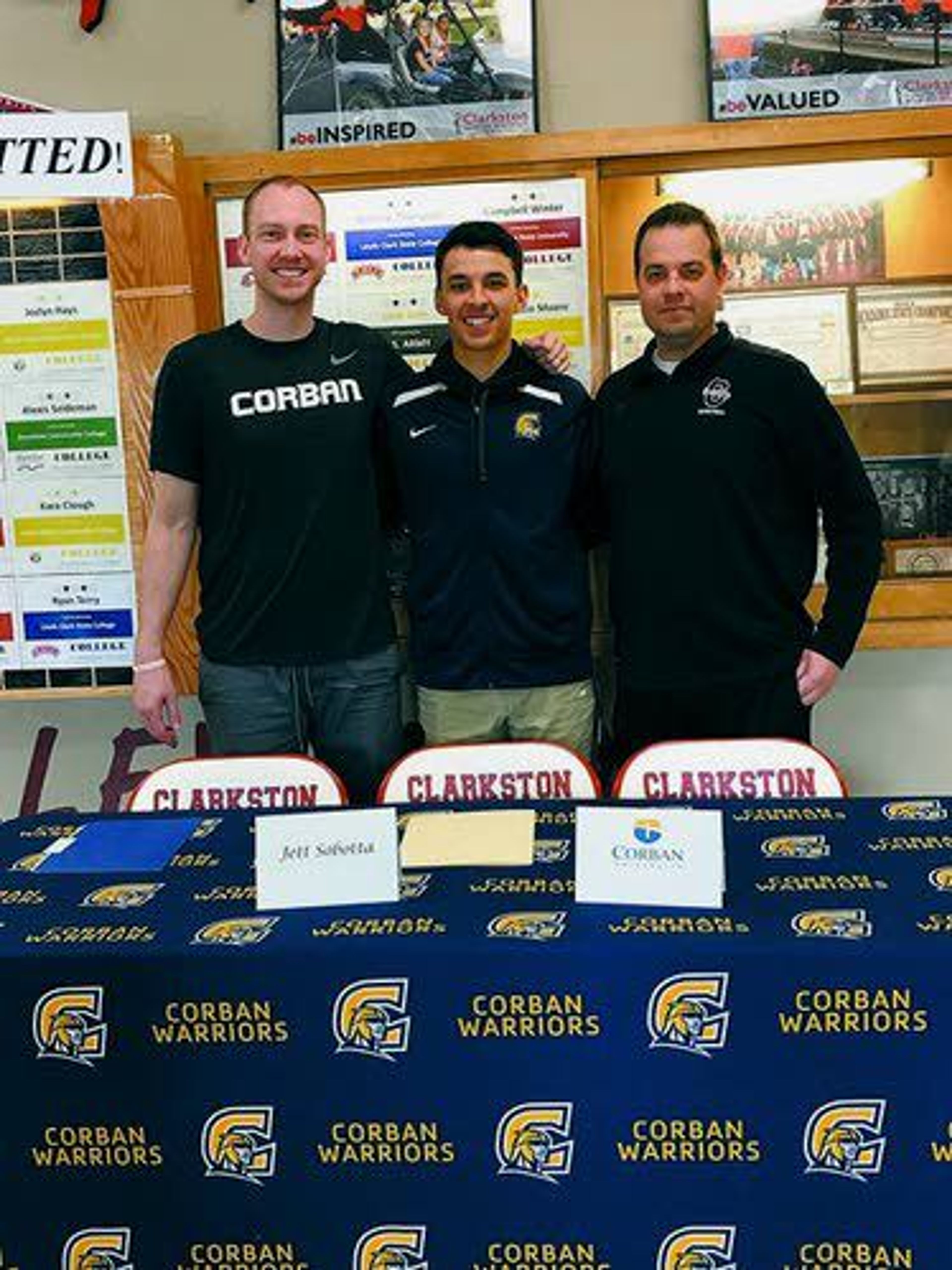 Jett Sobotta signs with Corban hoops