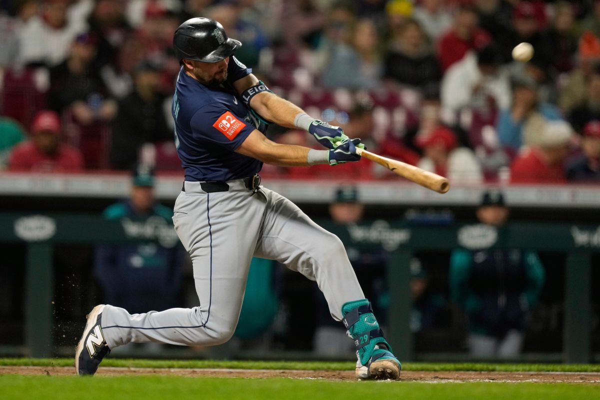 Seattle’s Cal Raleigh reaches 100 career home runs