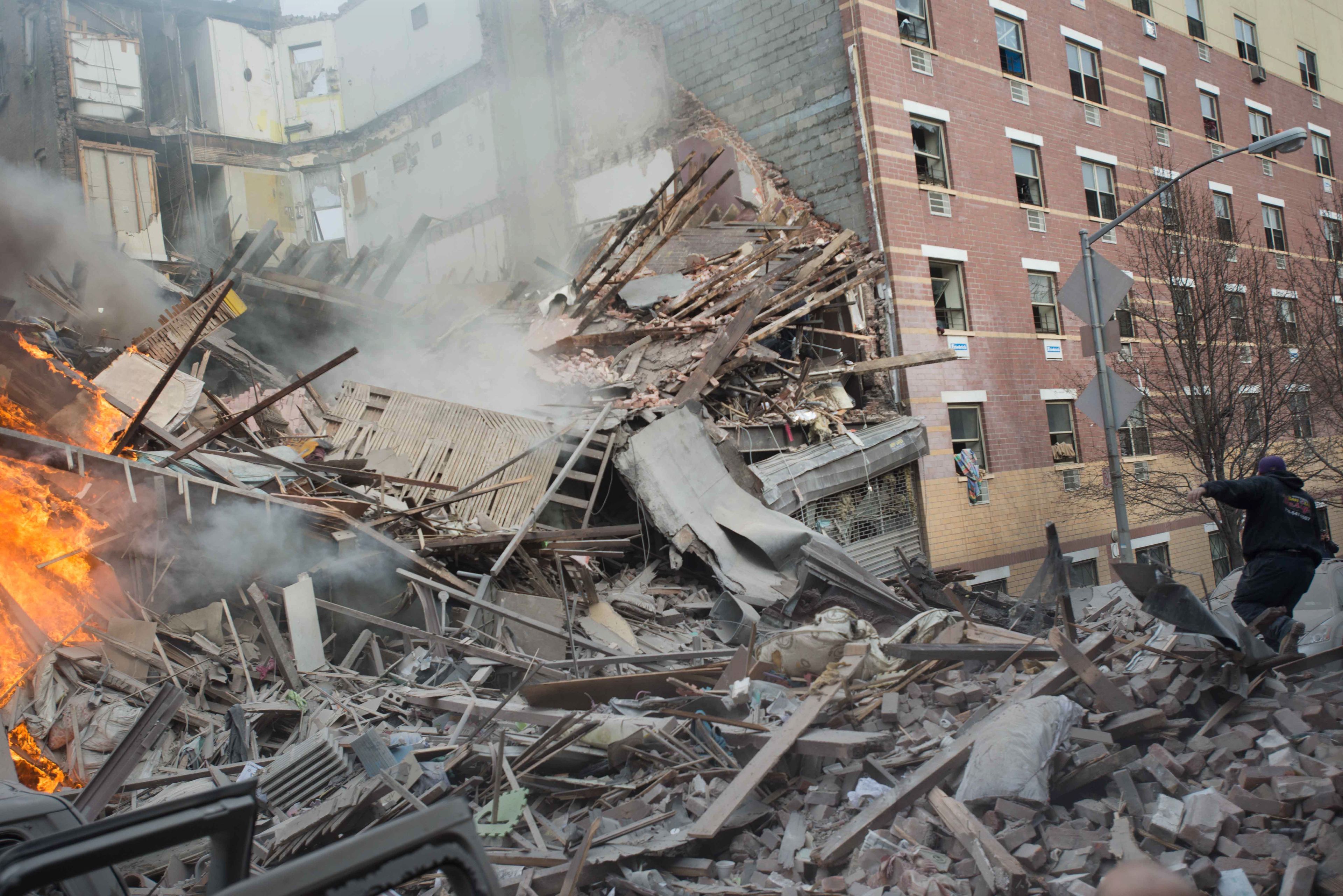 2 NYC buildings collapse, 2 dead, others missing