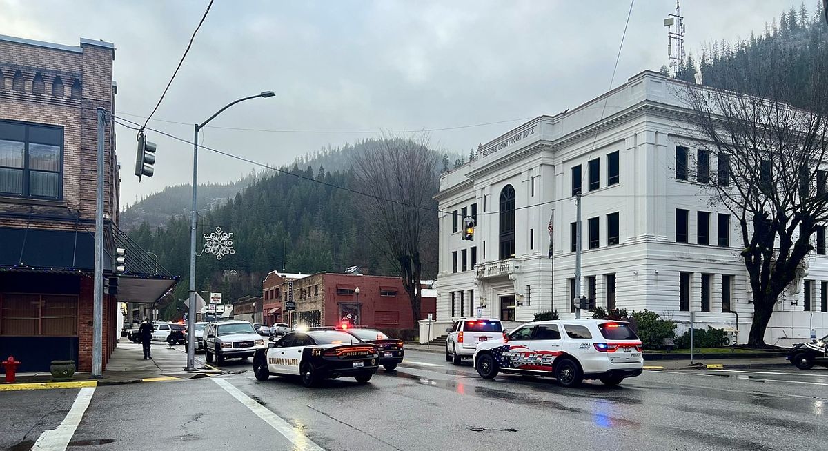 Suspect in active shooting found dead in northern Idaho town...