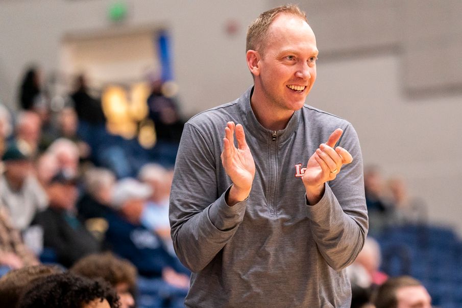 FEELING SWEET LewisClark State men's basketball team advances to the...