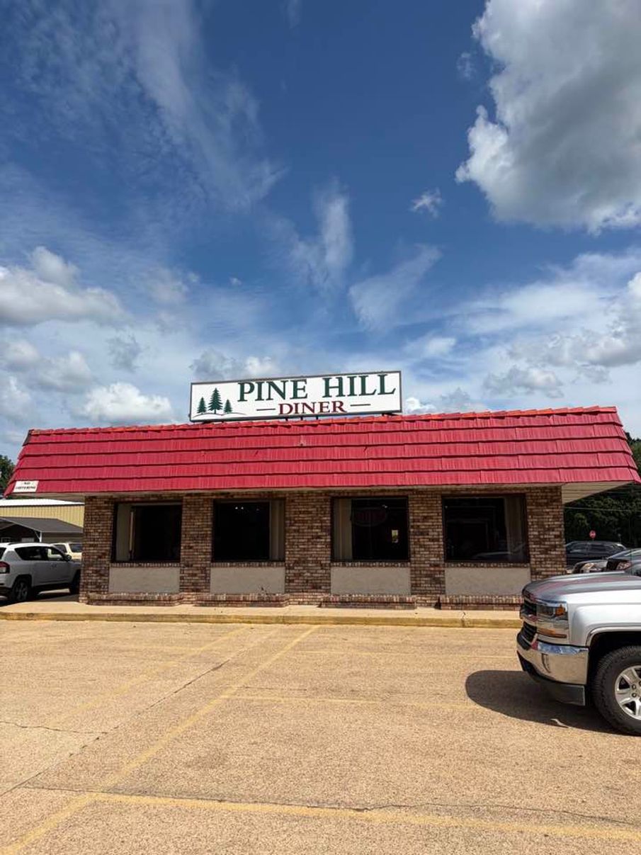 Pine Hill Diner Moves to Main Street