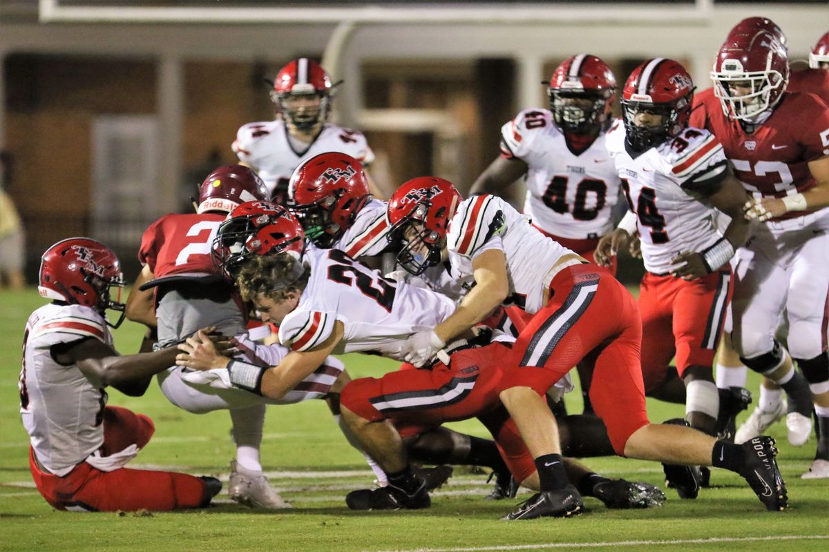 Tigers fall on the road
