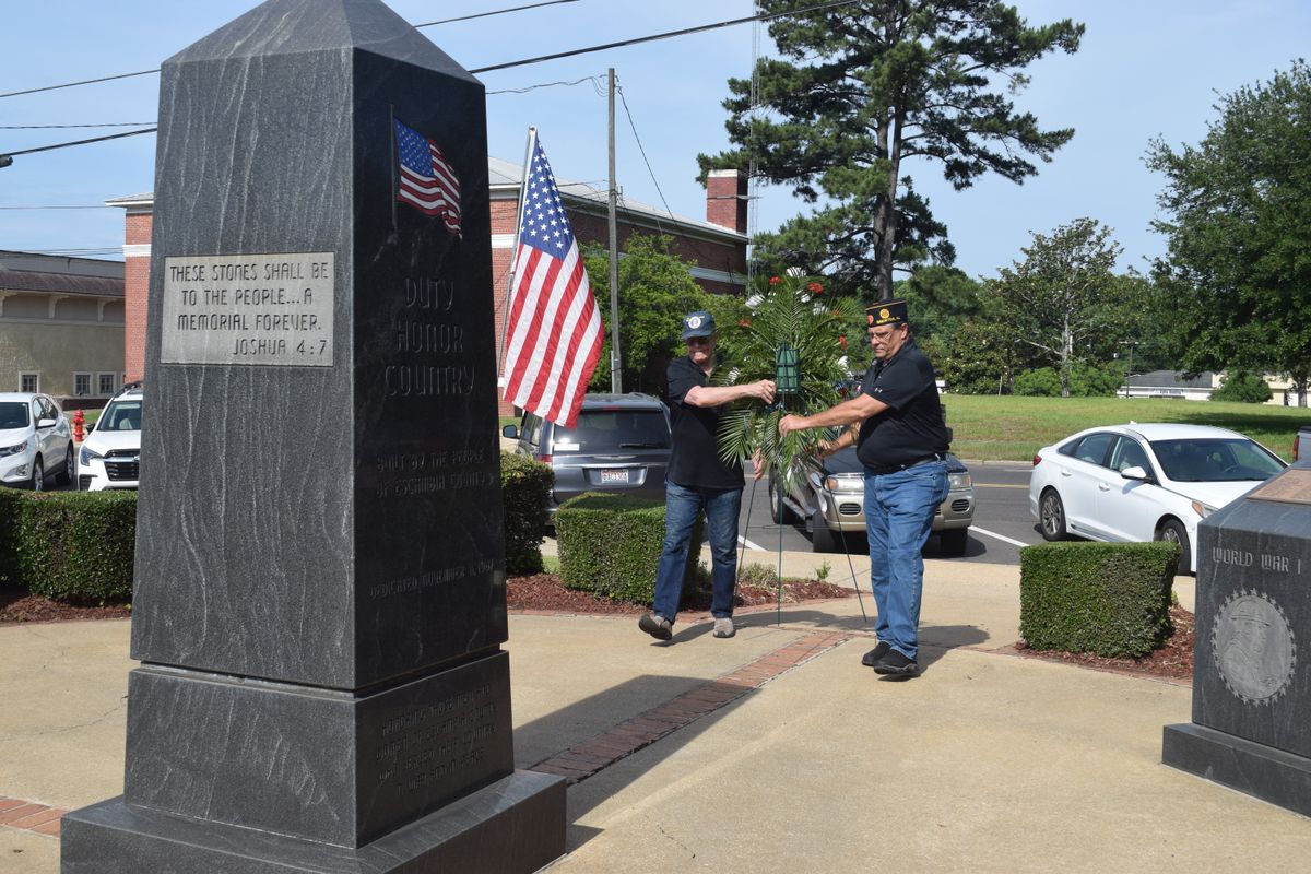 Local Parks Abuzz With Christmas Activities