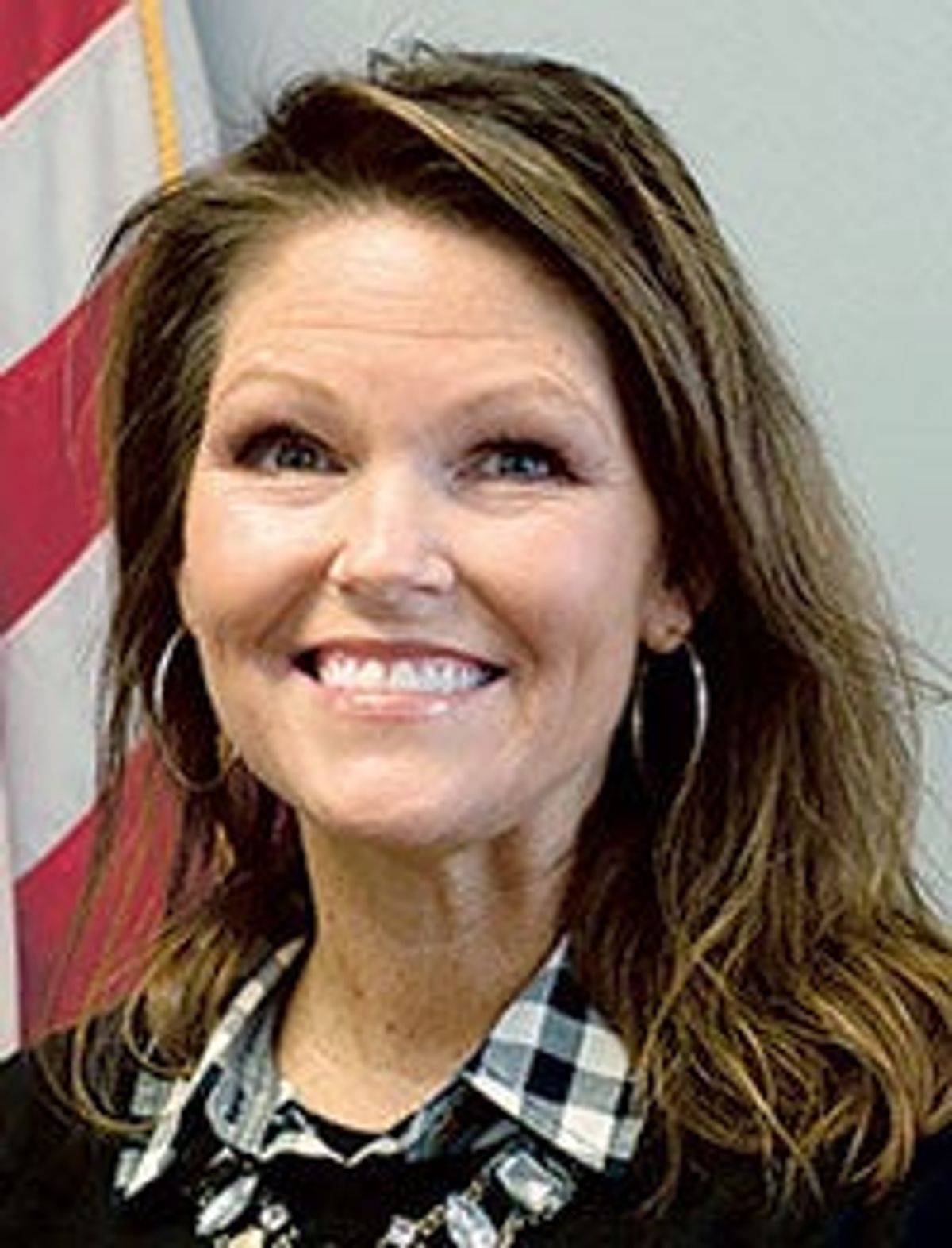 Goetz is Austin School Board chairwoman again; Board debates...