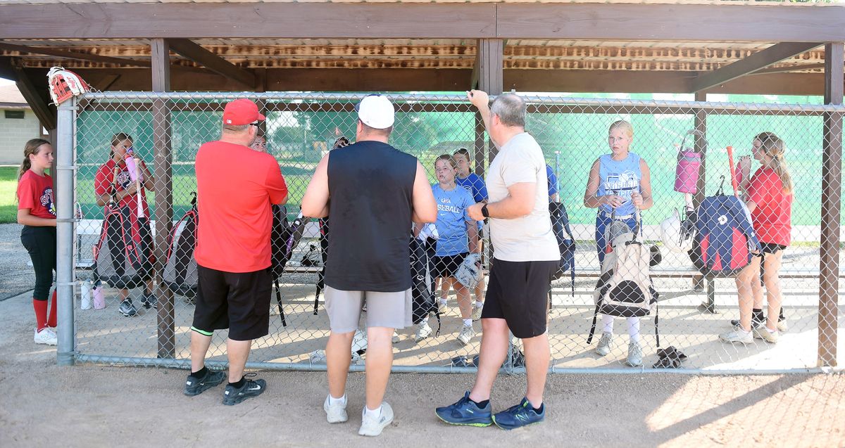 All for one: Southern 12U Stars make Minnesota history, will play in Little League Softball Regionals this weekend