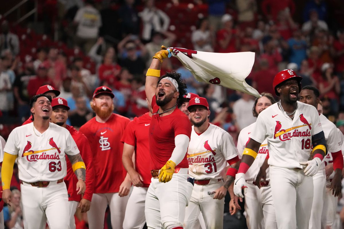 Iván Herrera's 3-run, walk-off homer in 10th inning lifts Cardinals past Pirates