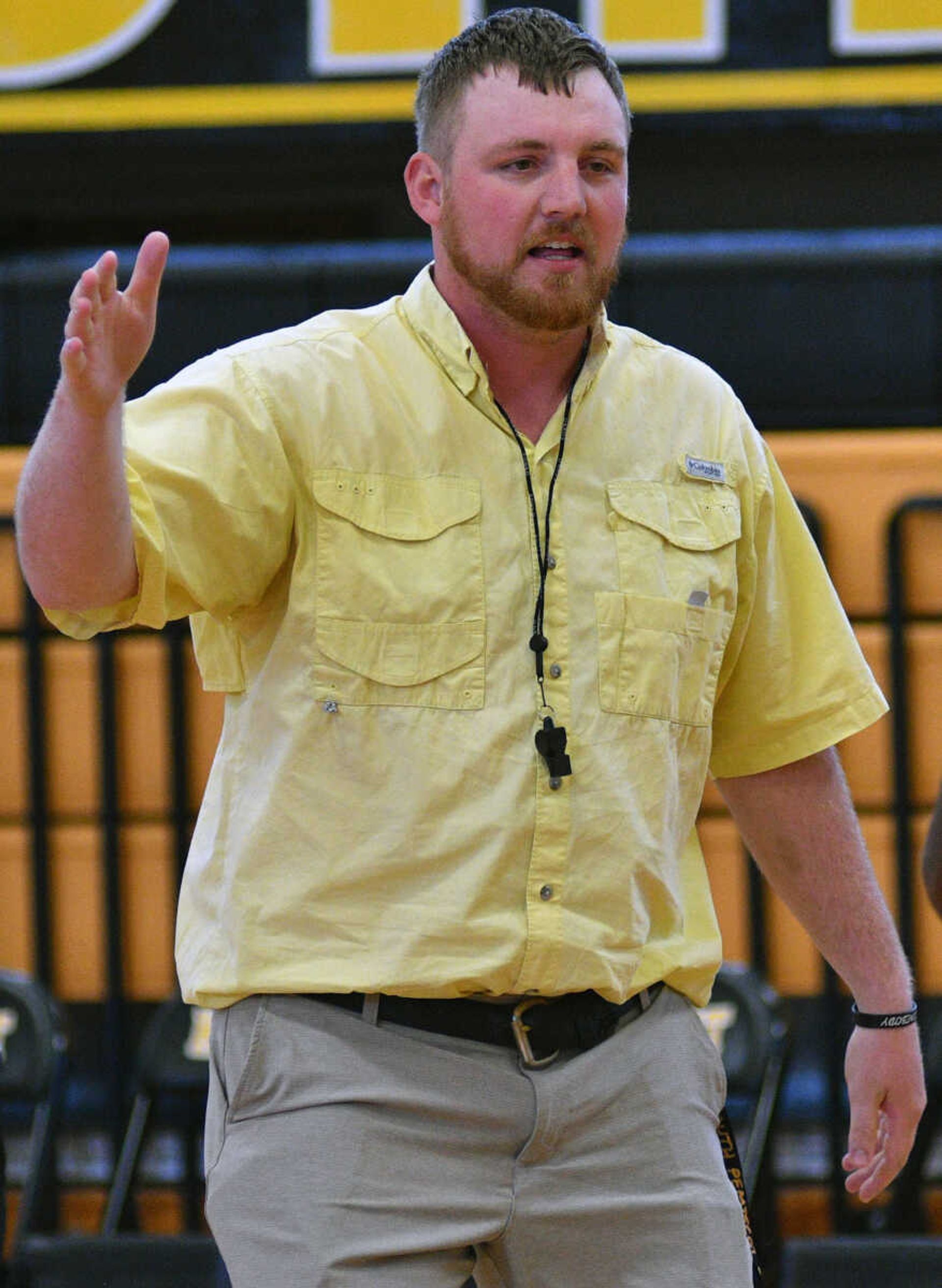 Photo by Dustin Ward, staff
South Pemiscot boys basketball coach Jordan McGowan directs his team Wednesday at the Kennett Shootout.