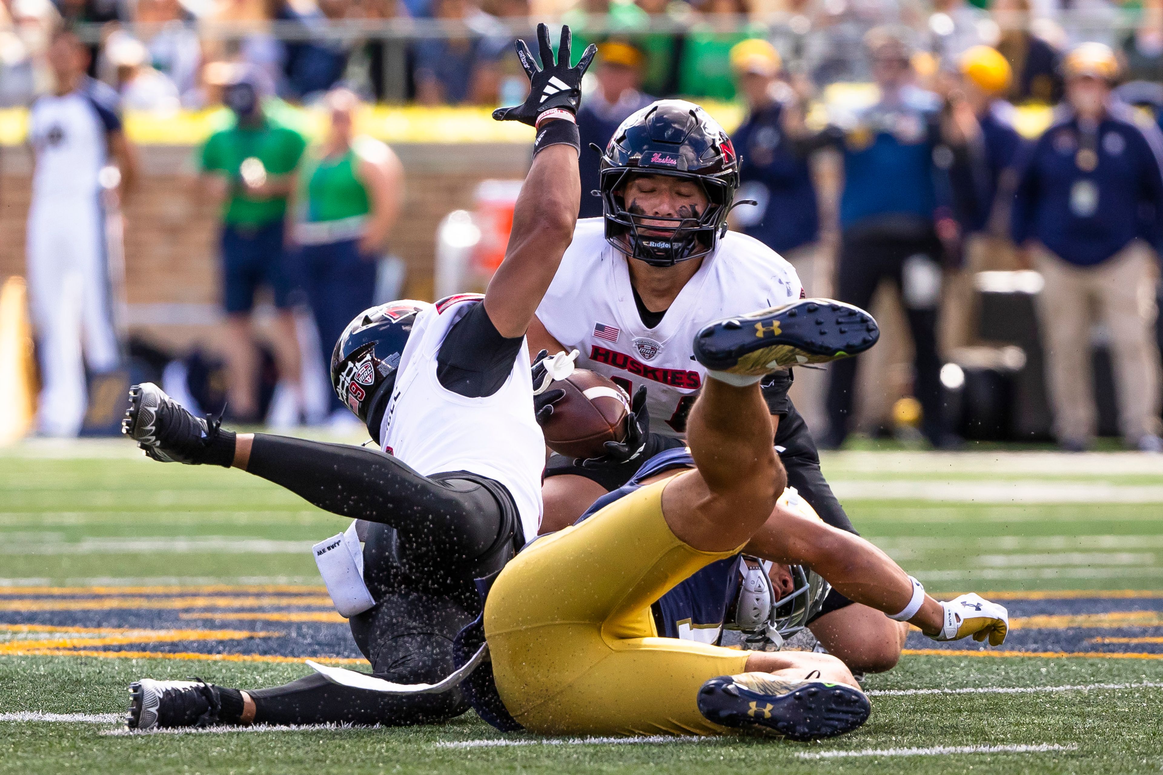 Northern Illinois stuns No. 5 Notre Dame 16-14 with field goal in final minute