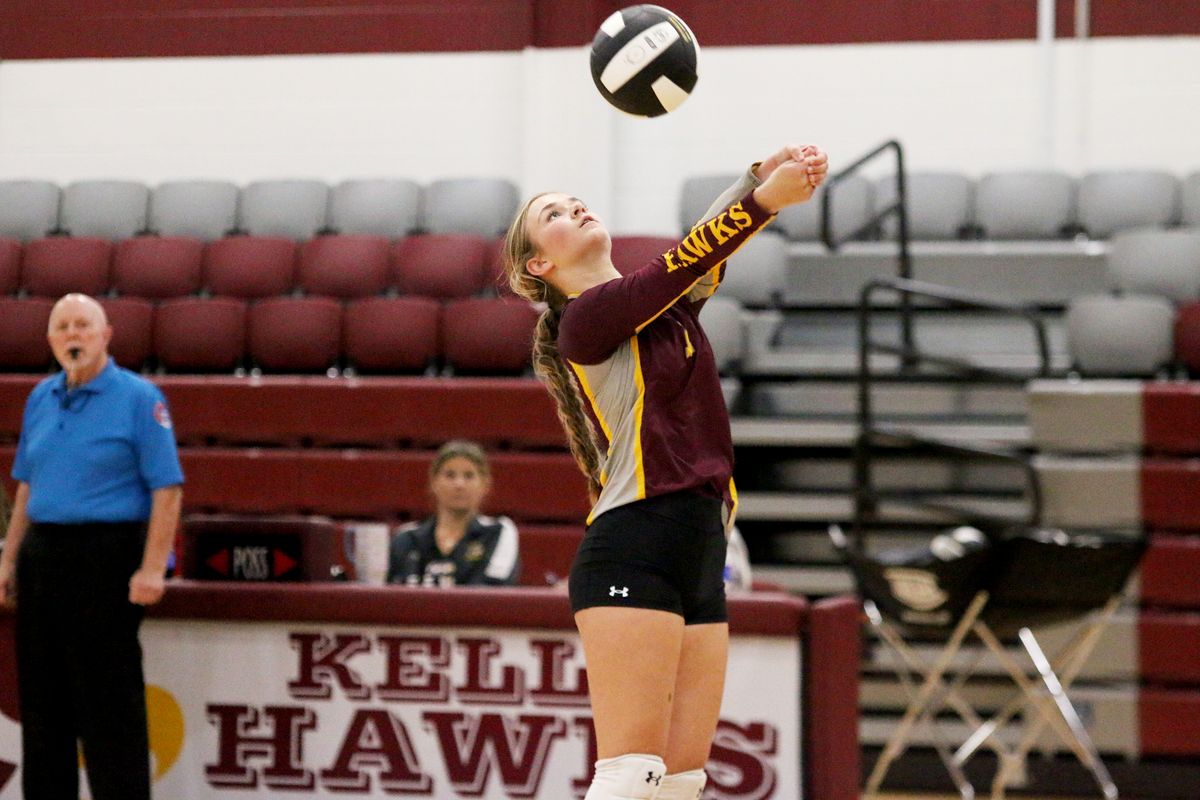 Kelly pushes Egyptian to five sets in opener