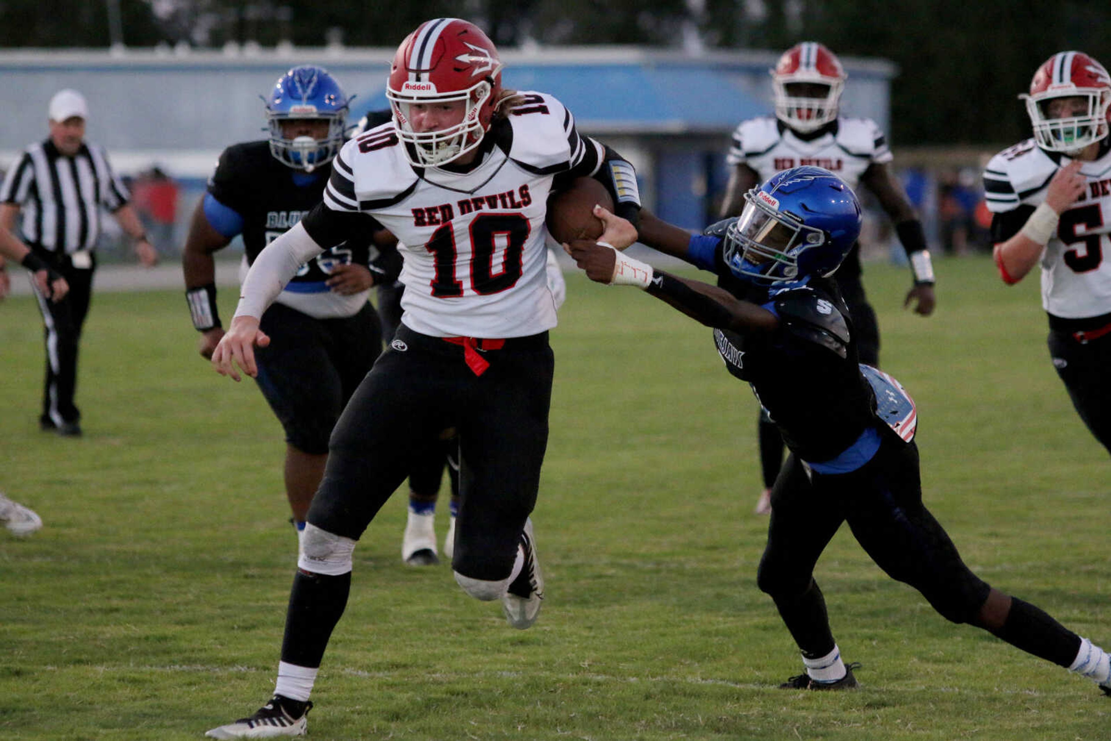 Chaffee's Carson Spies (10) runs during a 14-12 win at John Harris Marshall Stadium in Charleston, Missouri on Thursday, August 31, 2023.&nbsp;