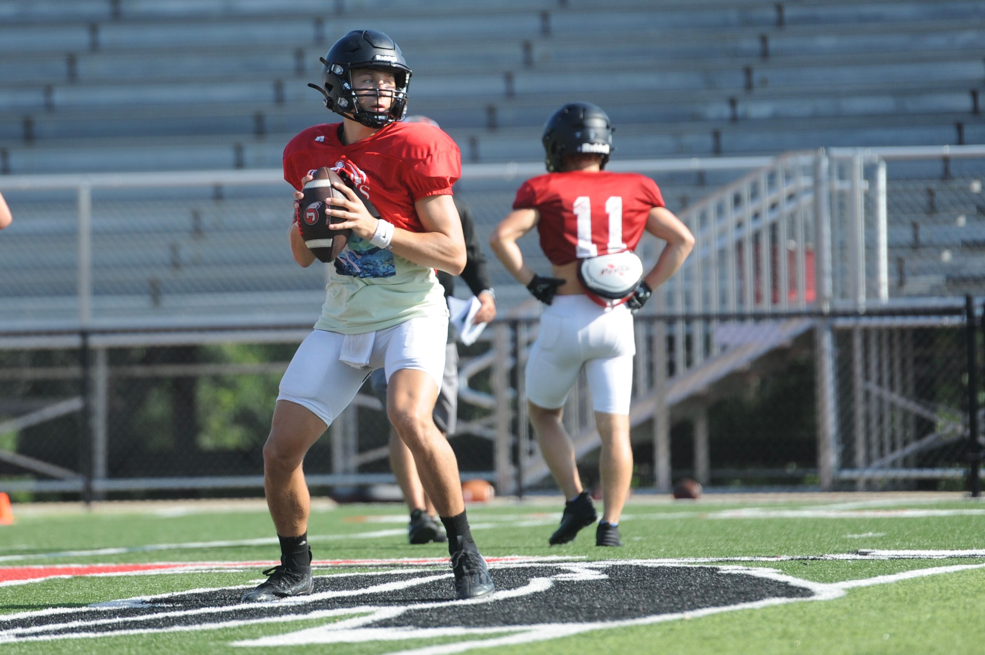 Jackson's Drew Parsons looks to pass during a July 31, 2024 practice at Jackson High School in Jackson, Mo.