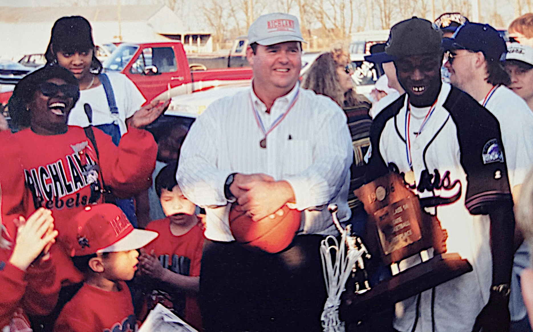 Richland basketball players reflect on 1996 state title team