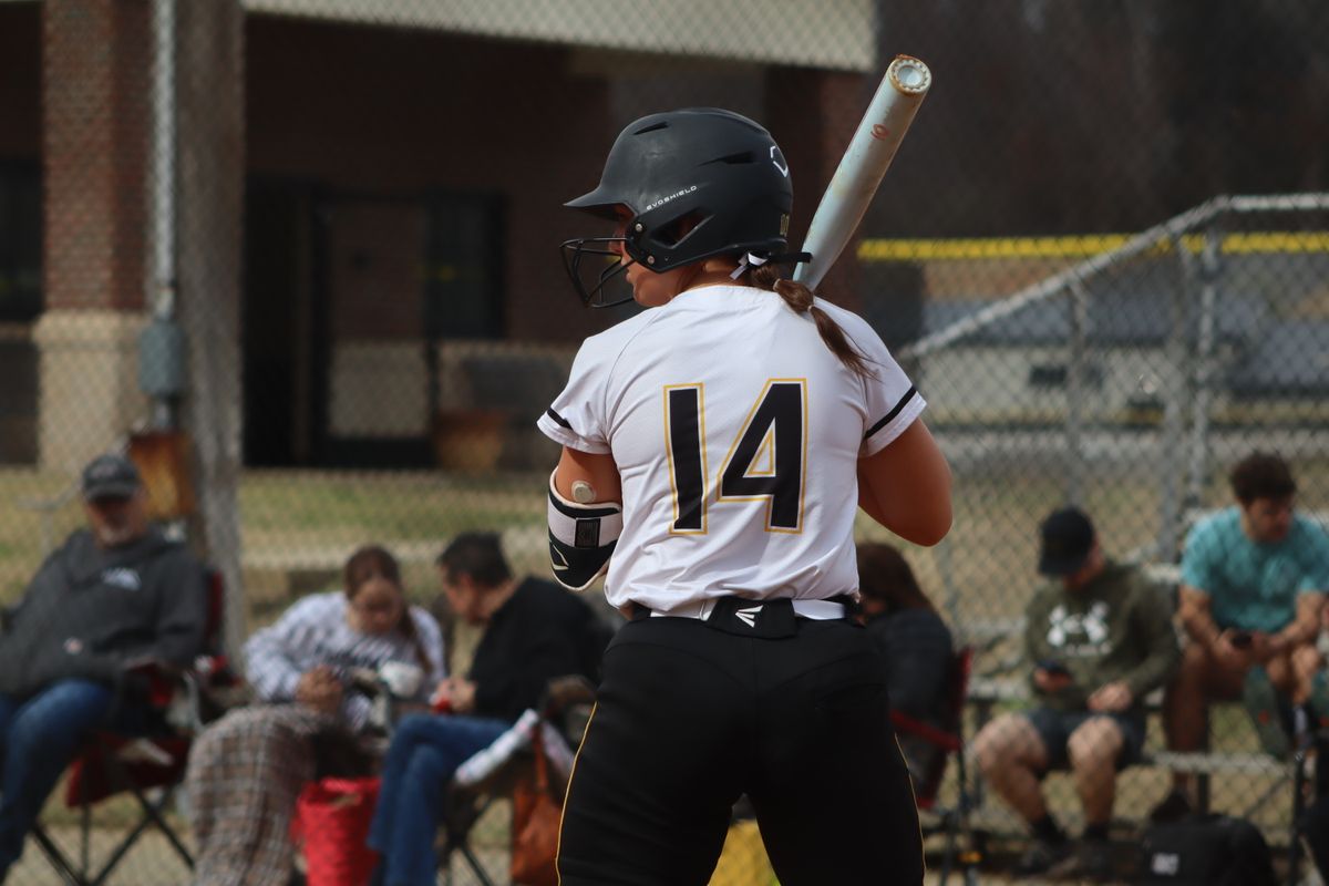 Three Rivers softball sweeps Williams Baptist