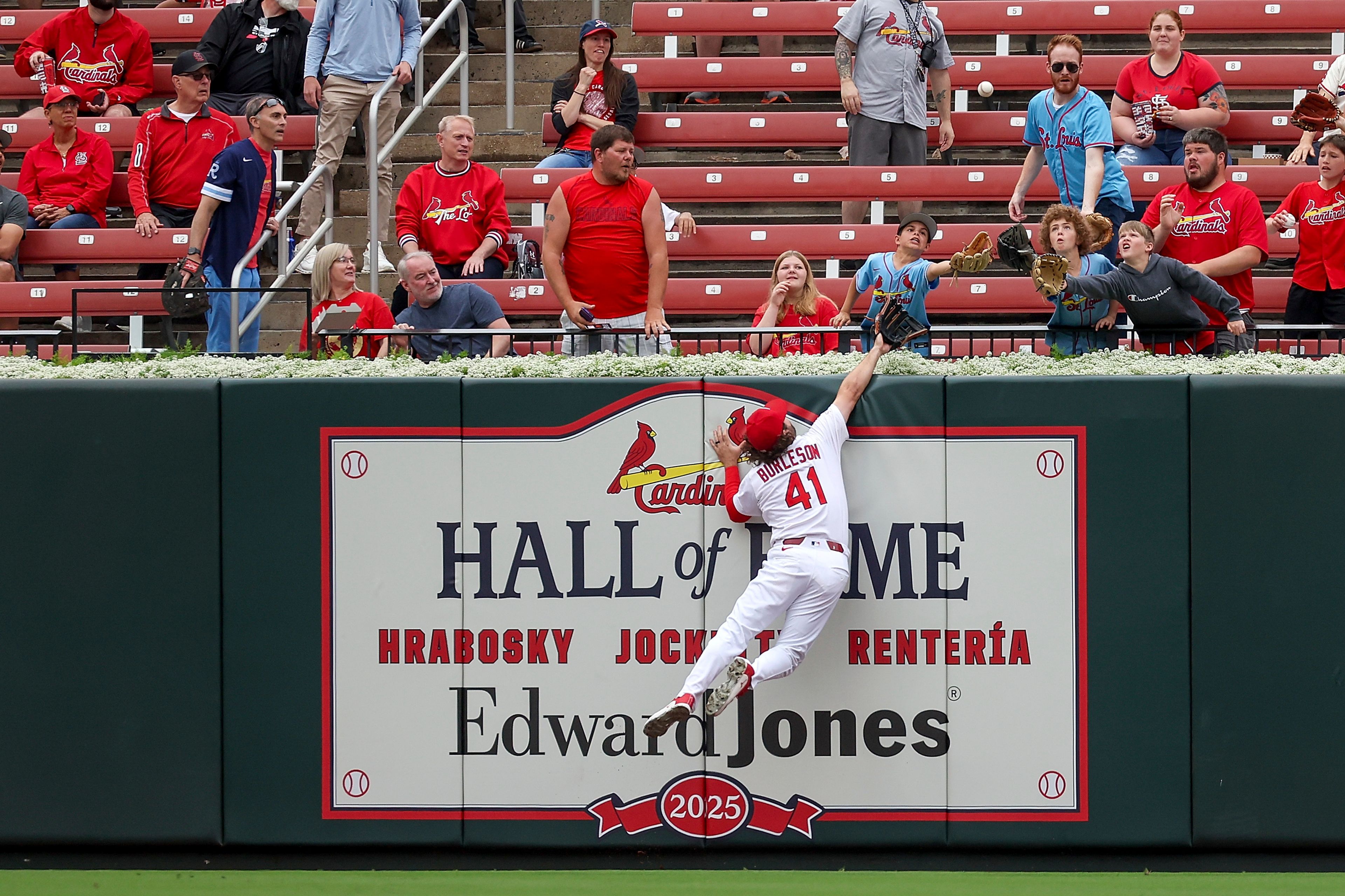 Contreras has RBI single in 10th to lift Cardinals past Royals, 6-5 in doubleheader opener