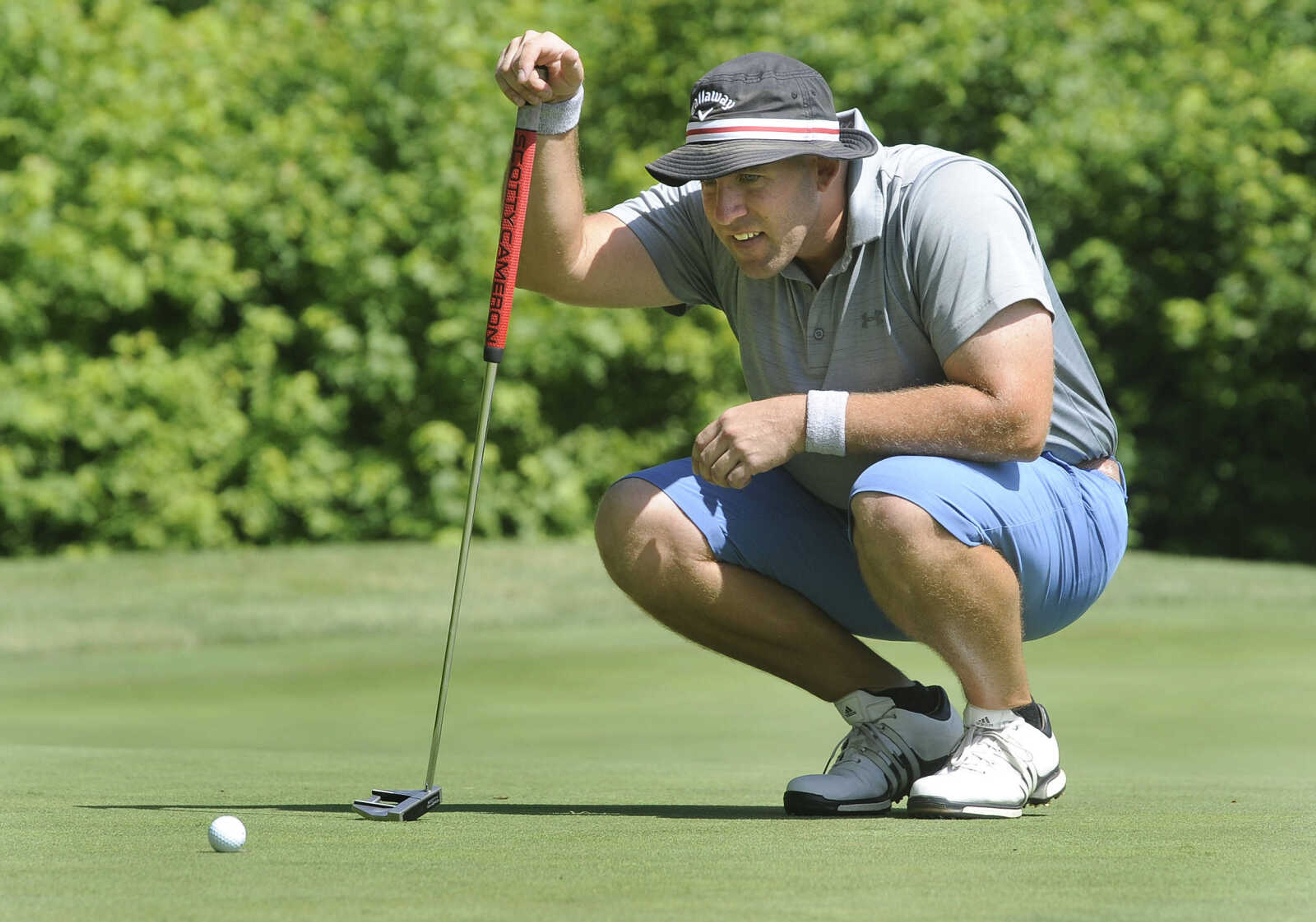 FRED LYNCH ~ flynch@semissourian.com
Drew Denton of Jackson lines up a putt on the 16th green Tuesday, June 19, 2018 during the Missouri Amateur Championship at Dalhousie Golf Club.