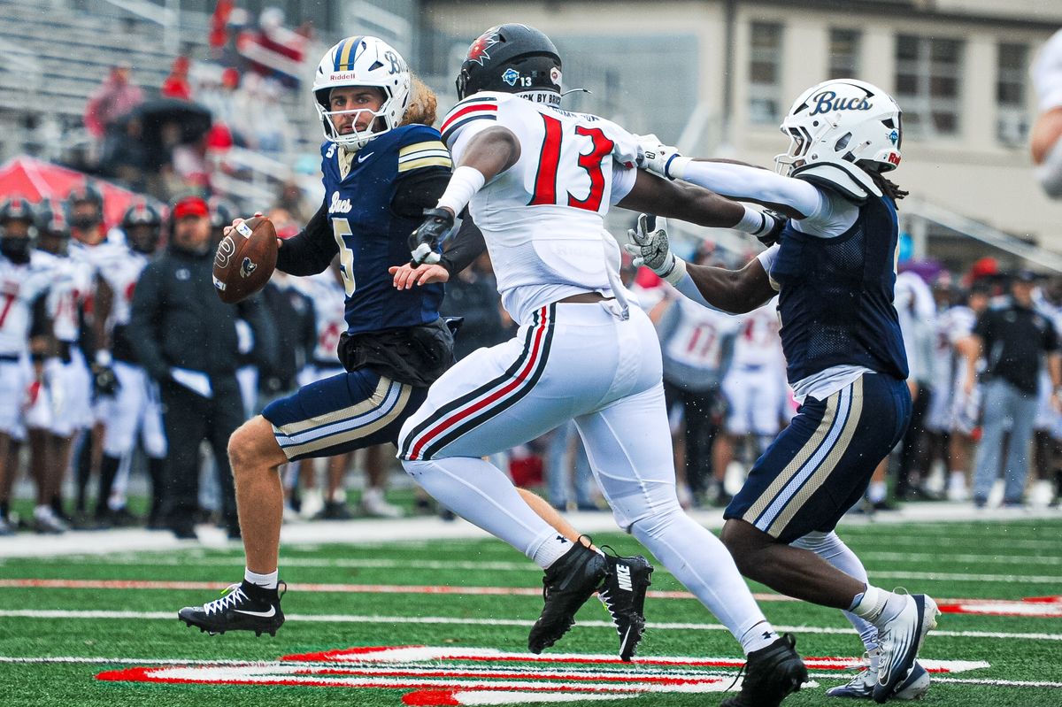 Southeast rally not enough, falling at home to Charleston Southern