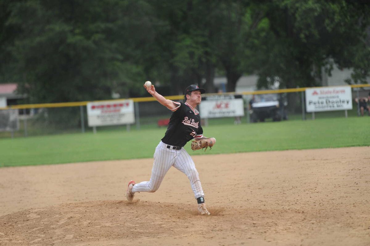 McKinnie plays pitch count, punches Chaffee’s final four tic...