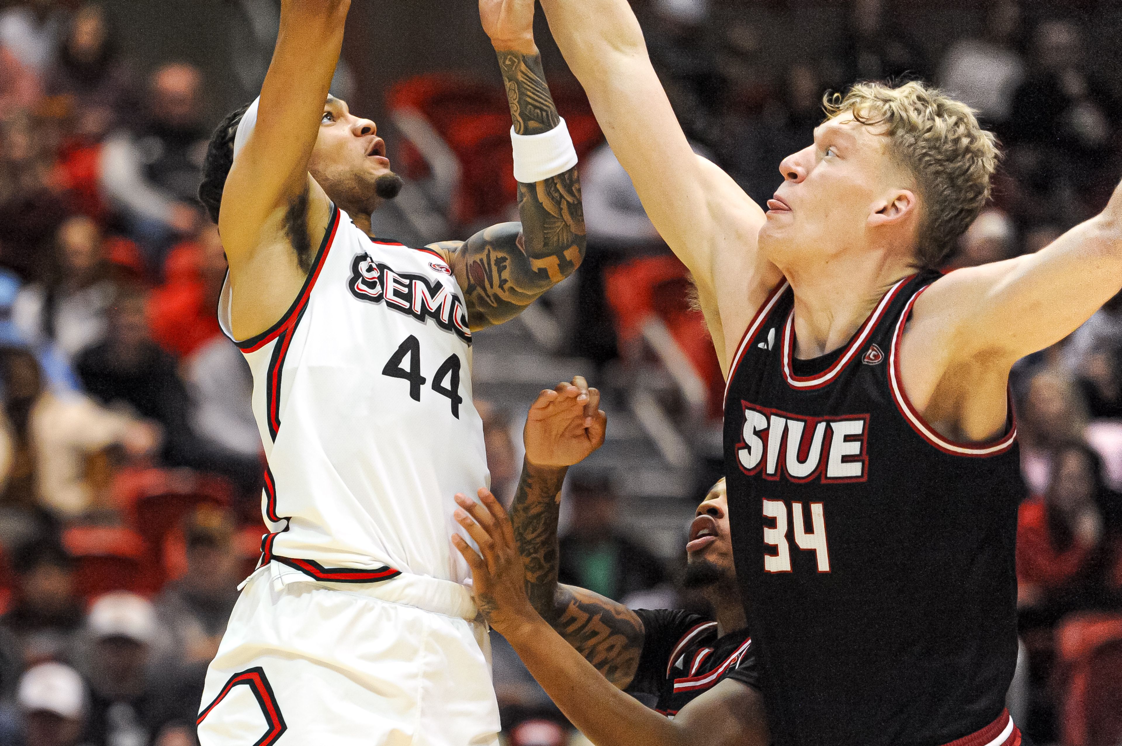 SIUE clobbers Southeast men's basketball, steals rivalry win away