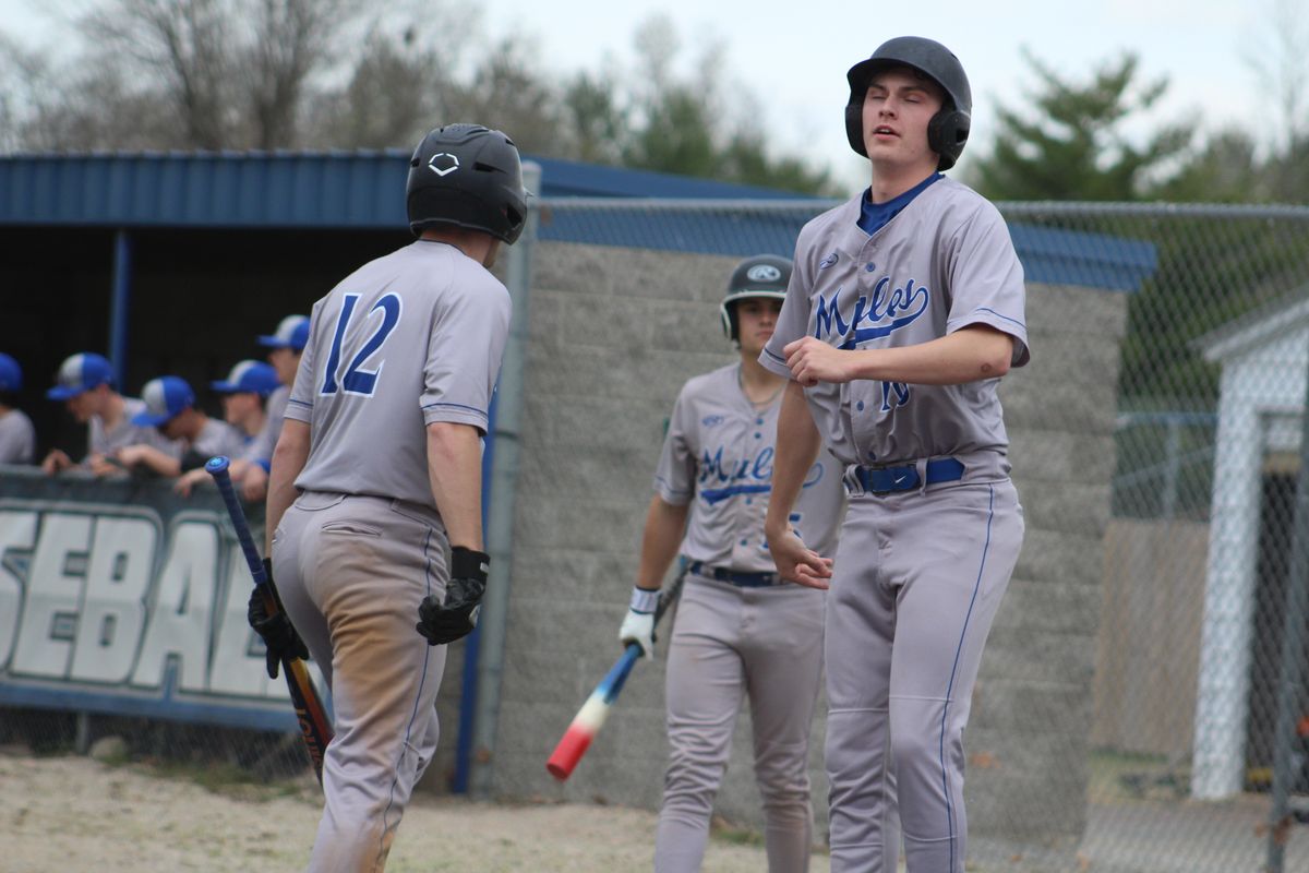 Bernie BB off to strong start with latest W over Neelyville