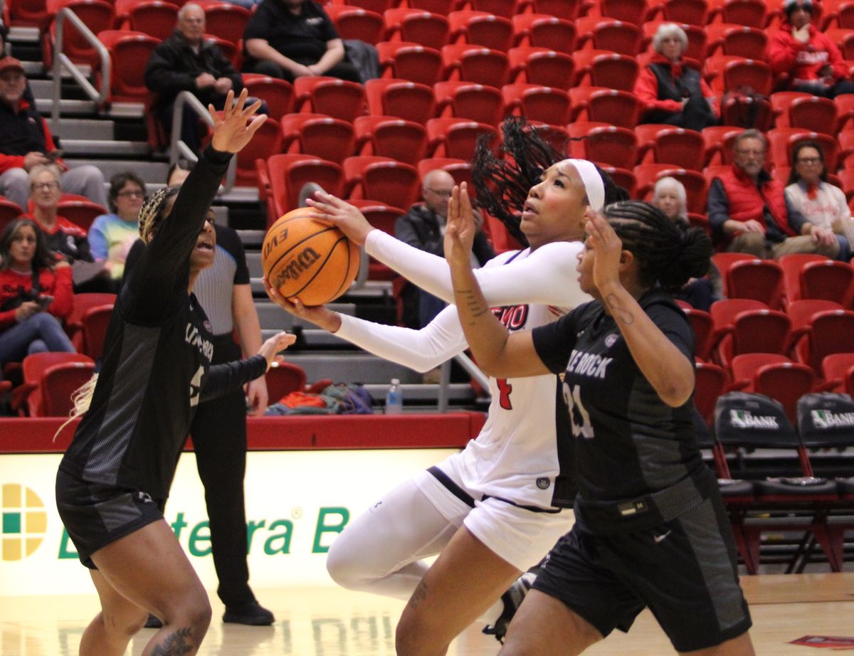Refocused Redhawks bounce back from loss, defeat Little Rock 67-57