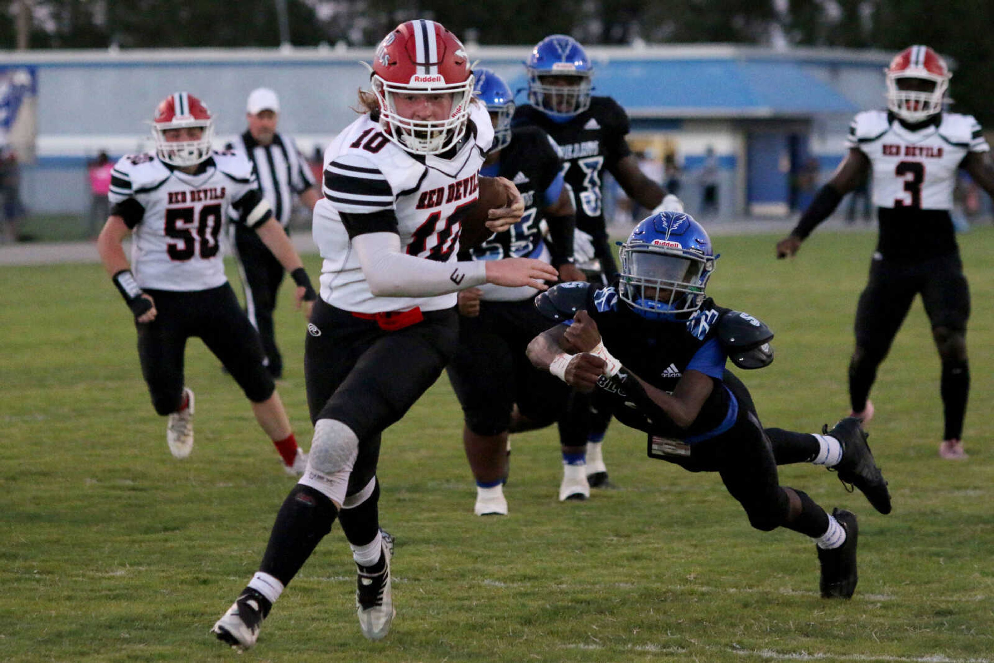 Chaffee's Carson Spies (10) runs during a 14-12 win at John Harris Marshall Stadium in Charleston, Missouri on Thursday, August 31, 2023.&nbsp;