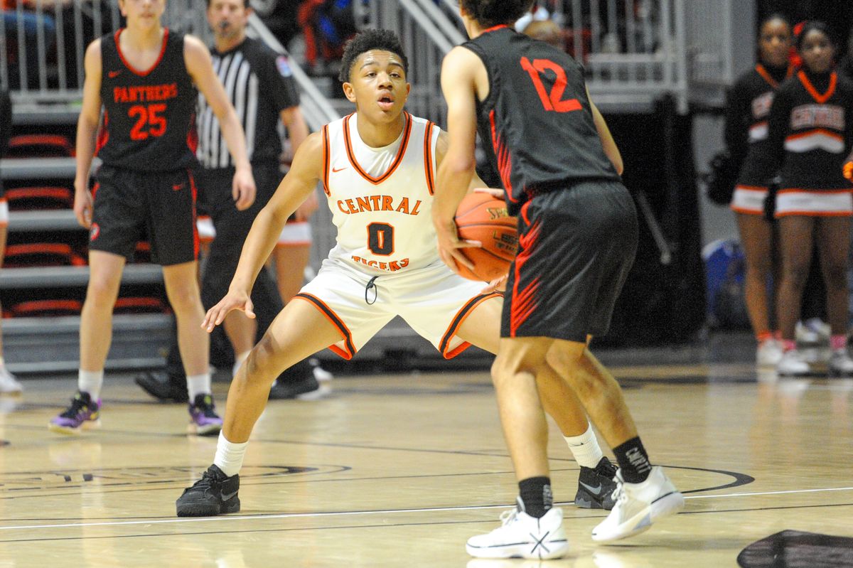 Cape Central flattens Meadow Heights in SeMissourian Tourney-opening rout