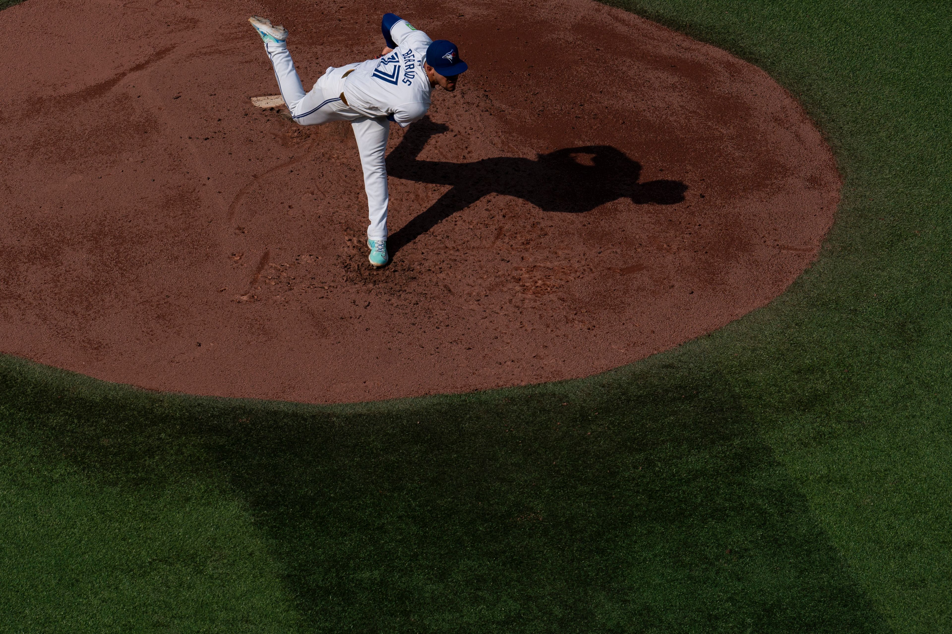 José Berríos of the Toronto Blue Jays throws a pitch against the St. Louis Cardinals during fourth inning interleague MLB baseball action in Toronto, Saturday Sept. 14, 2024. (Paige Taylor White/The Canadian Press via AP)