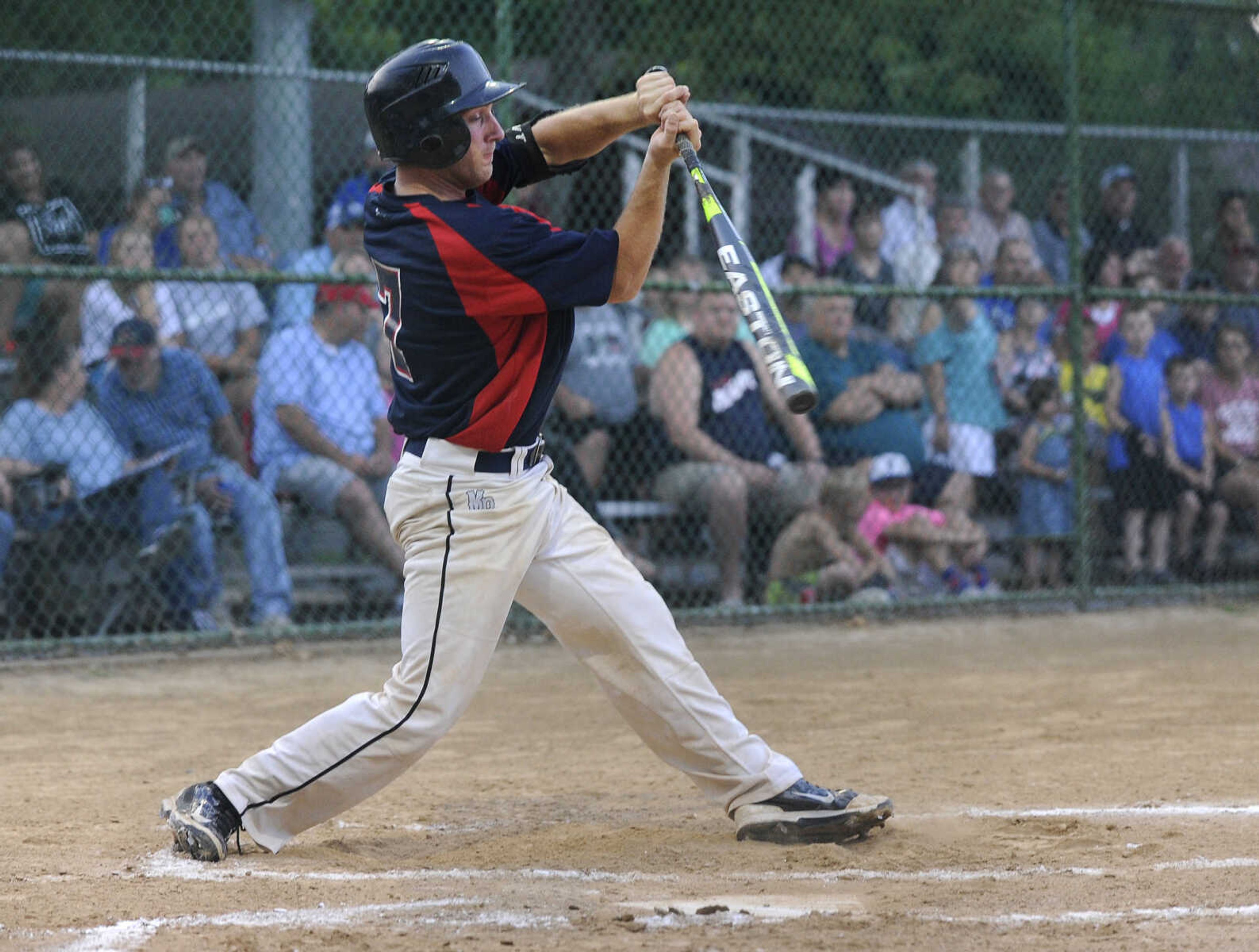 FRED LYNCH ~ flynch@semissourian.com
Kelso Fast Pitch batter Justin Landewee checks his swing against The Clubhouse during the first inning Friday, June 8, 2018 at the Kelso Klassic in Kelso, Missouri.