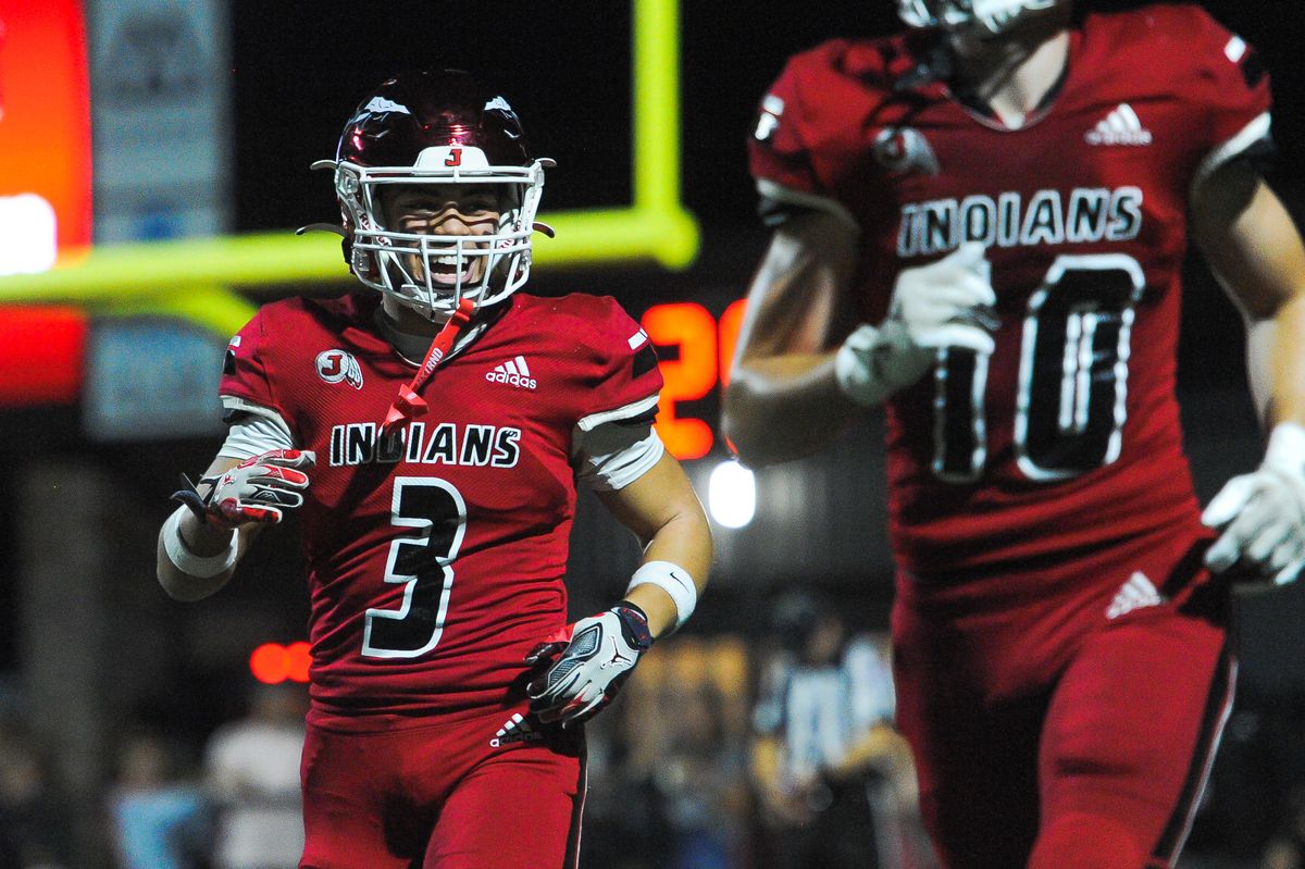 Jackson celebrates Senior Night with routing victory in home finale