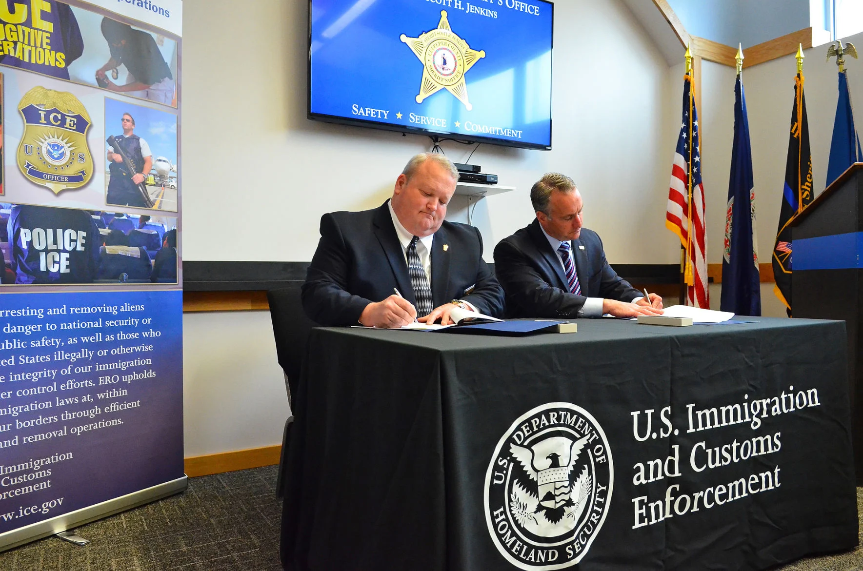 Why did border czar Tom Homan have a Culpeper County deputy ...