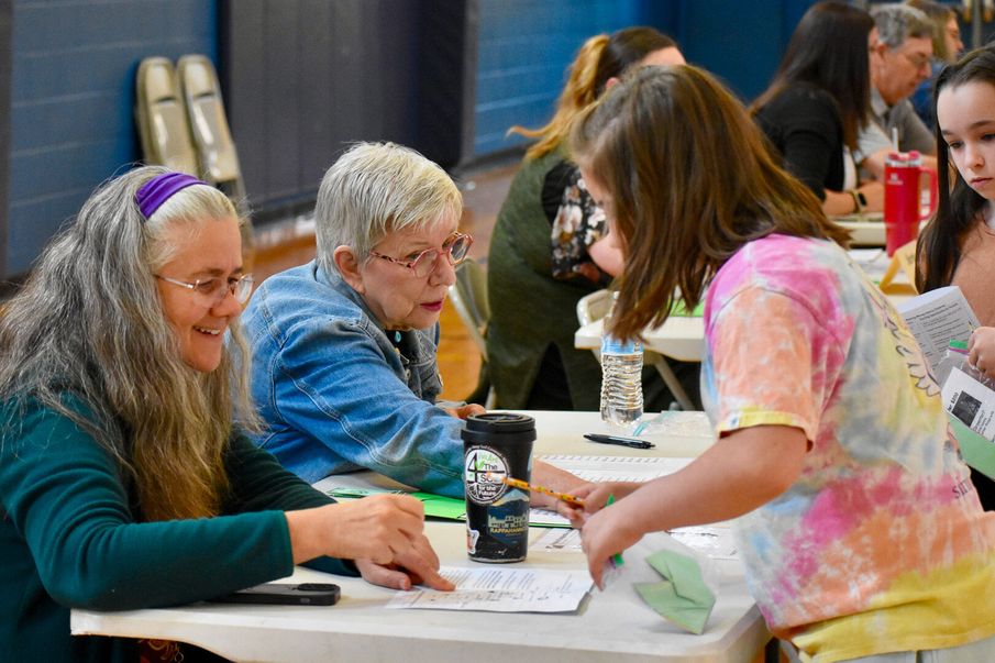 Elementary students learn smart spending at ‘Kids Marketplace'