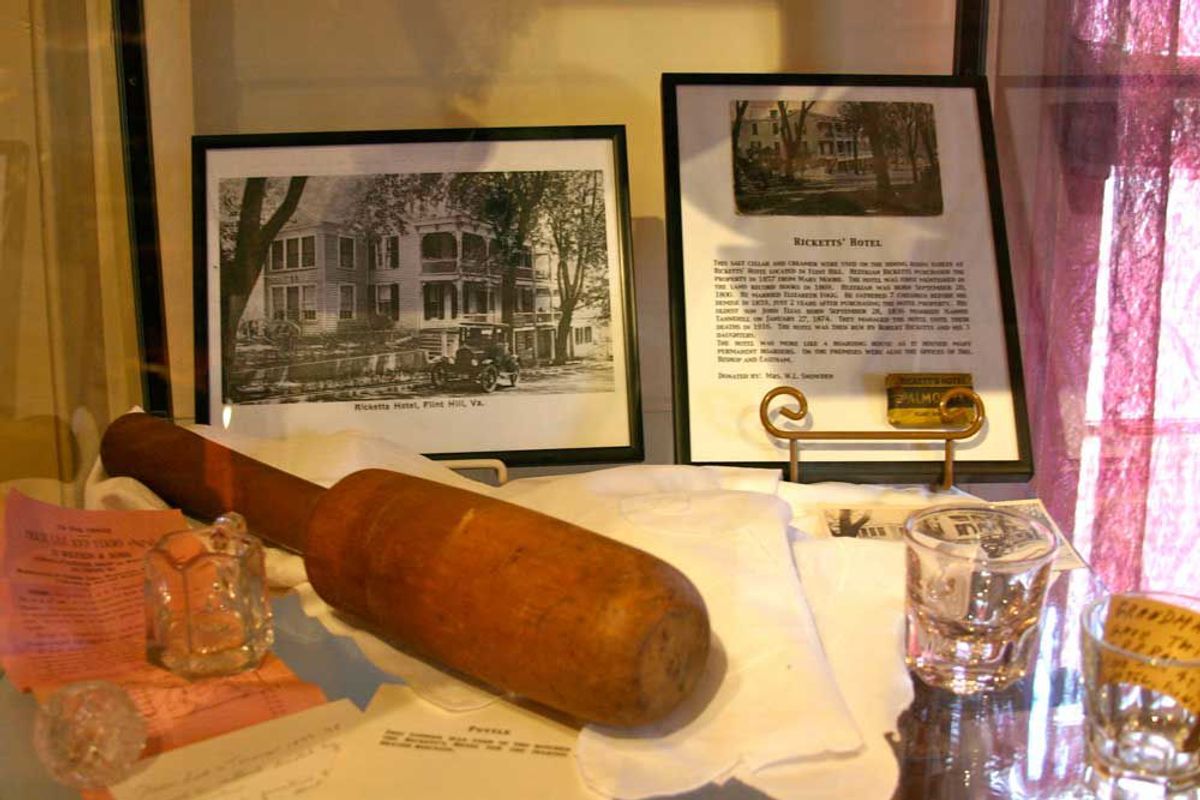 Historical Society gets expert advice for collection