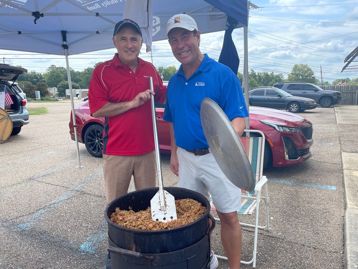 Ridgeland businessmen feed first responders on 9/11 annivers...
