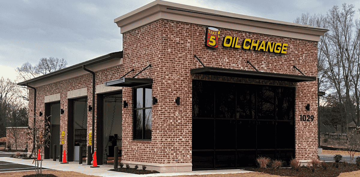 Take 5 Oil Change opens new Gluckstadt shop
