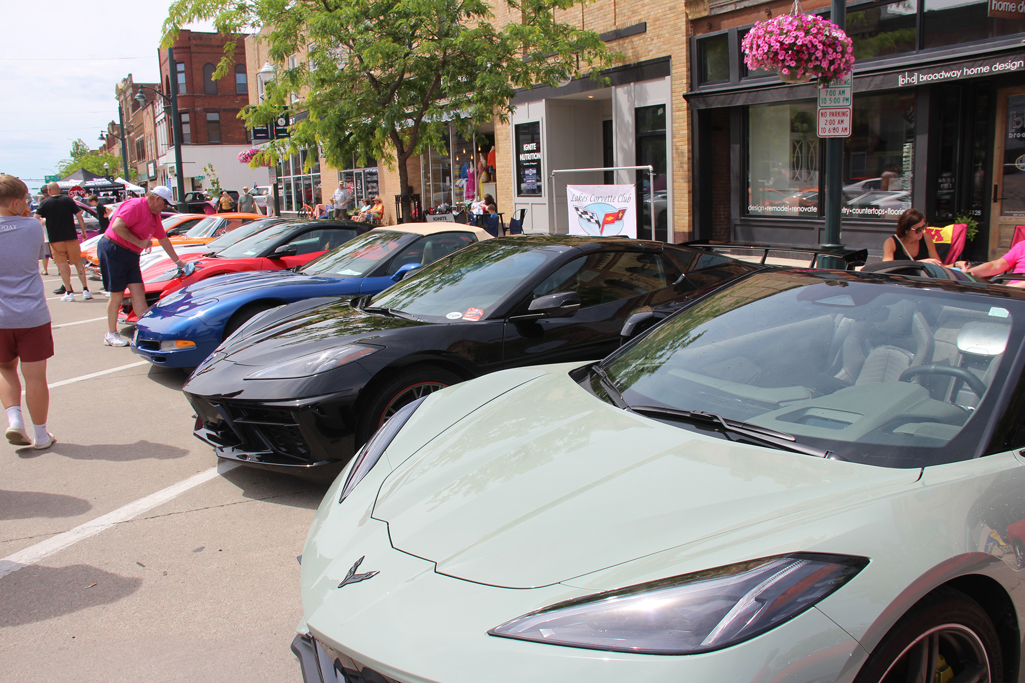 Eddie Cochran festival brings out big crowds in downtown Alb