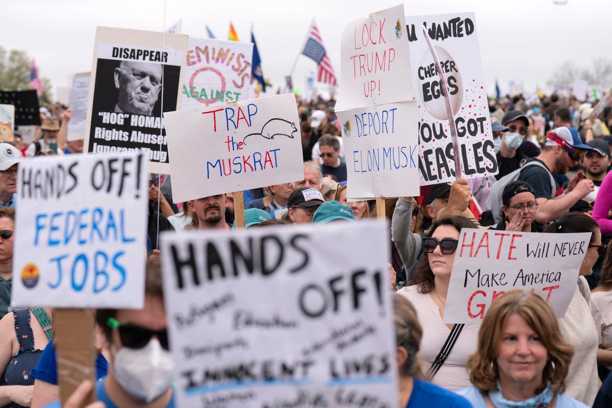 Angry protesters from New York to Alaska assail Trump and Musk in 'Han...